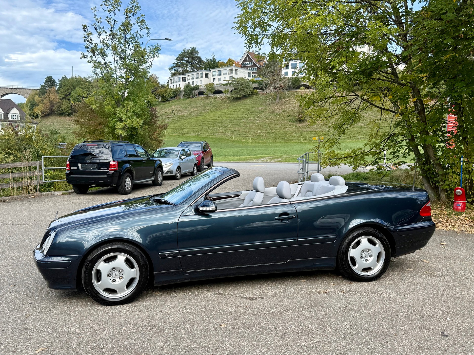 MERCEDES-BENZ CLK 320 Avantgarde Automatic-image-2
