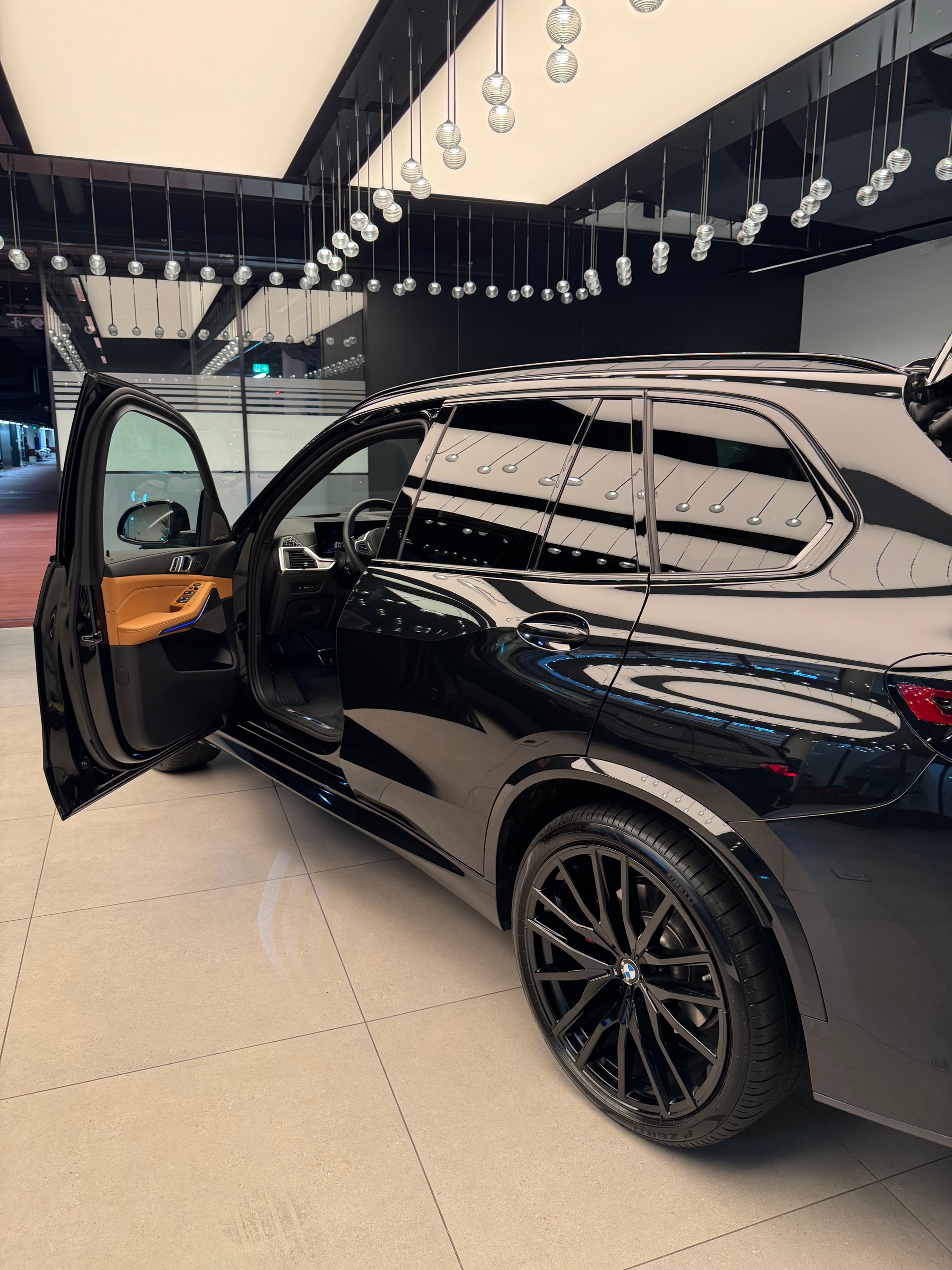 BMW 30d xDrive M Sport Pro Steptronic-image-3