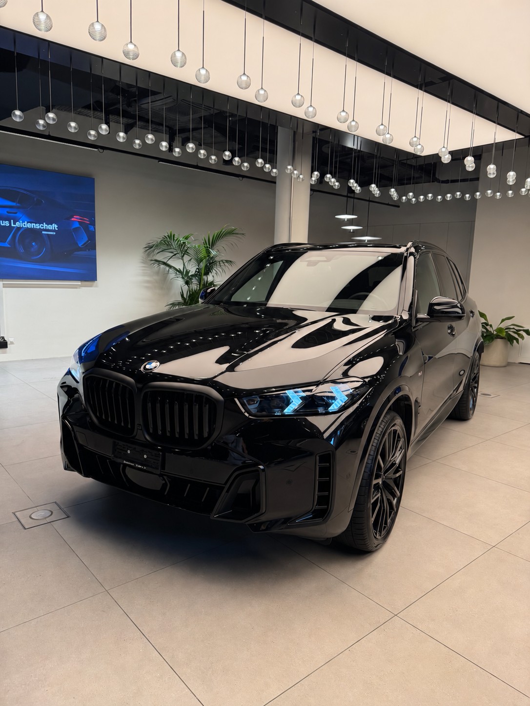 BMW 30d xDrive M Sport Pro Steptronic-image-0