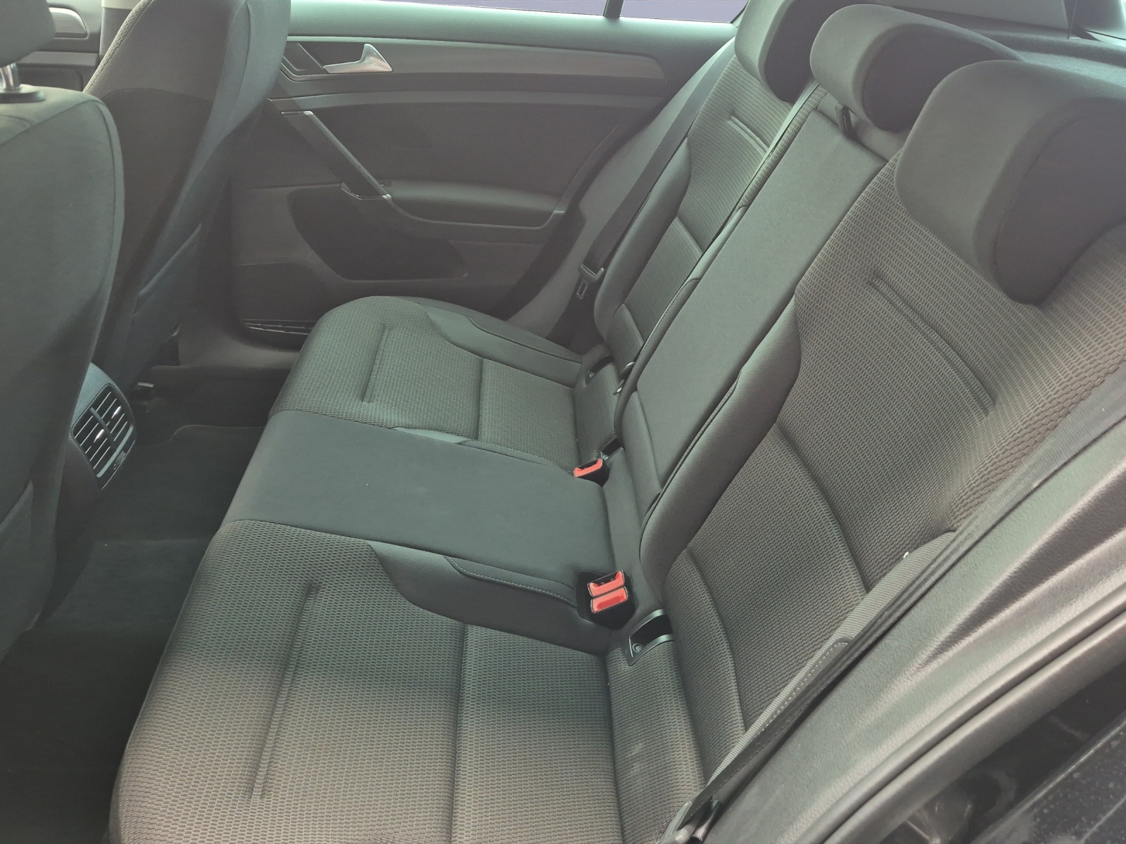 VW e-Golf-image-12