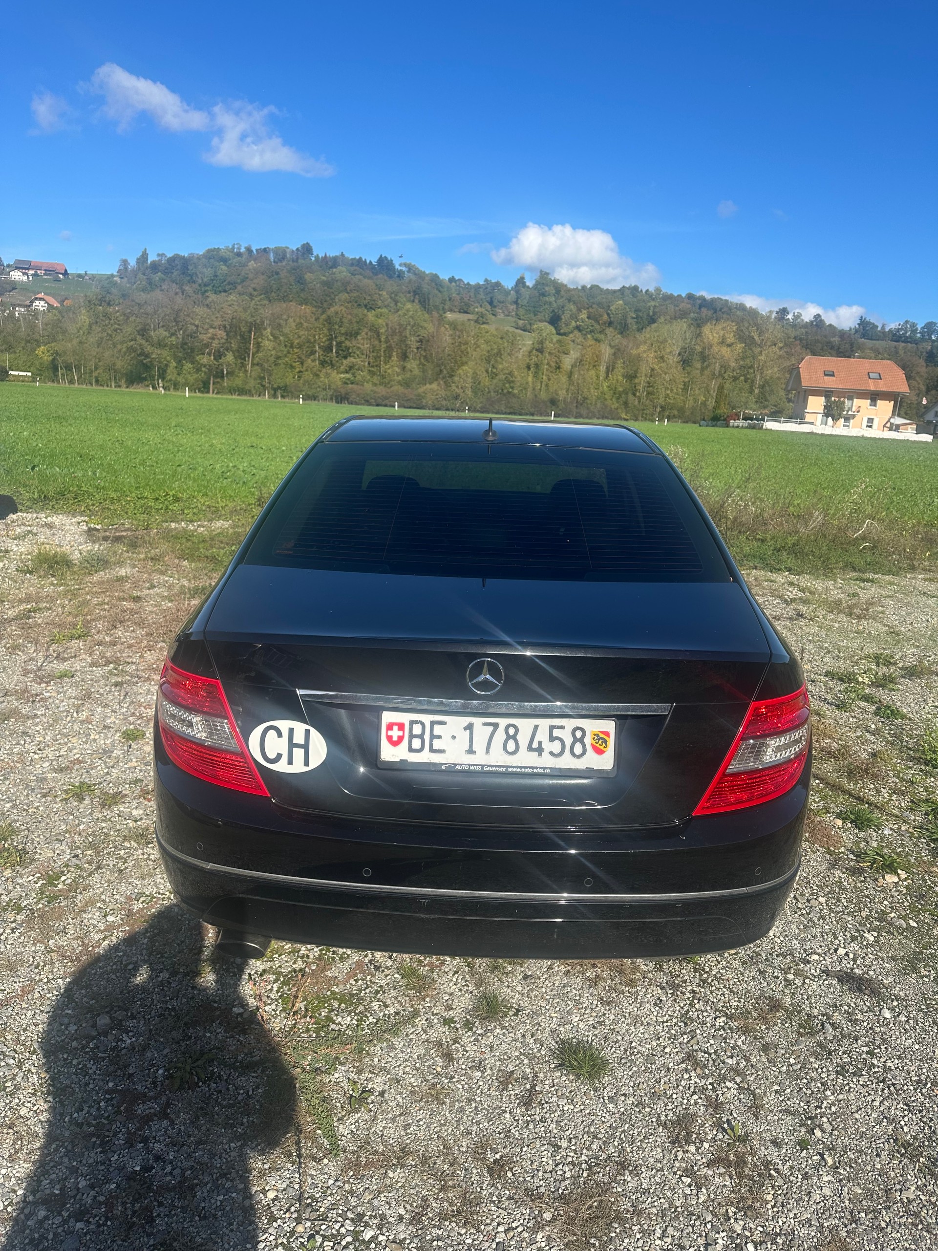 MERCEDES-BENZ C 200 CGI BlueEfficiency Elégance Automatic-image-5