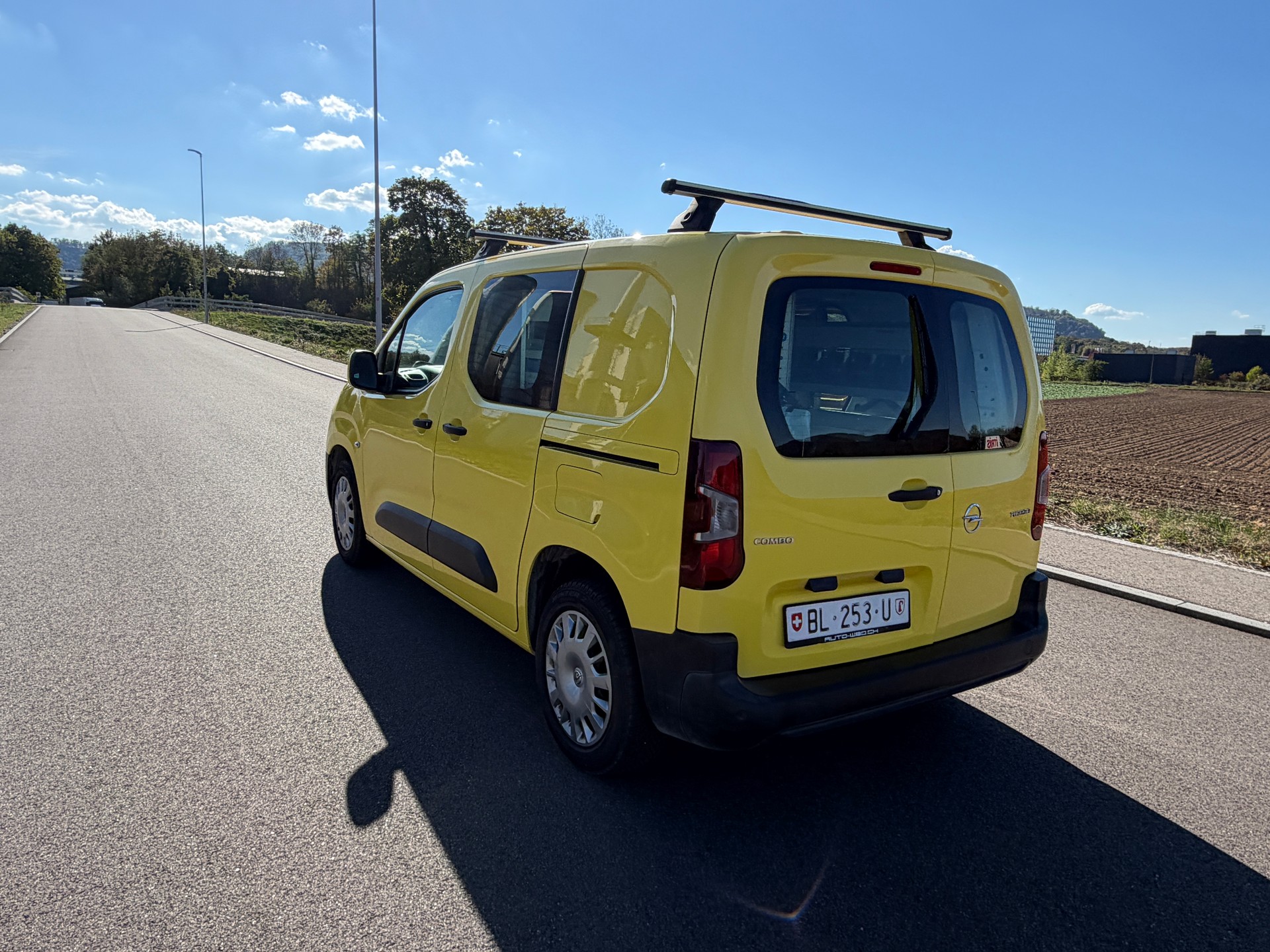 OPEL Combo 1.5 Cargo Enjoy s/s Erhöhte Nutzlast-image-9