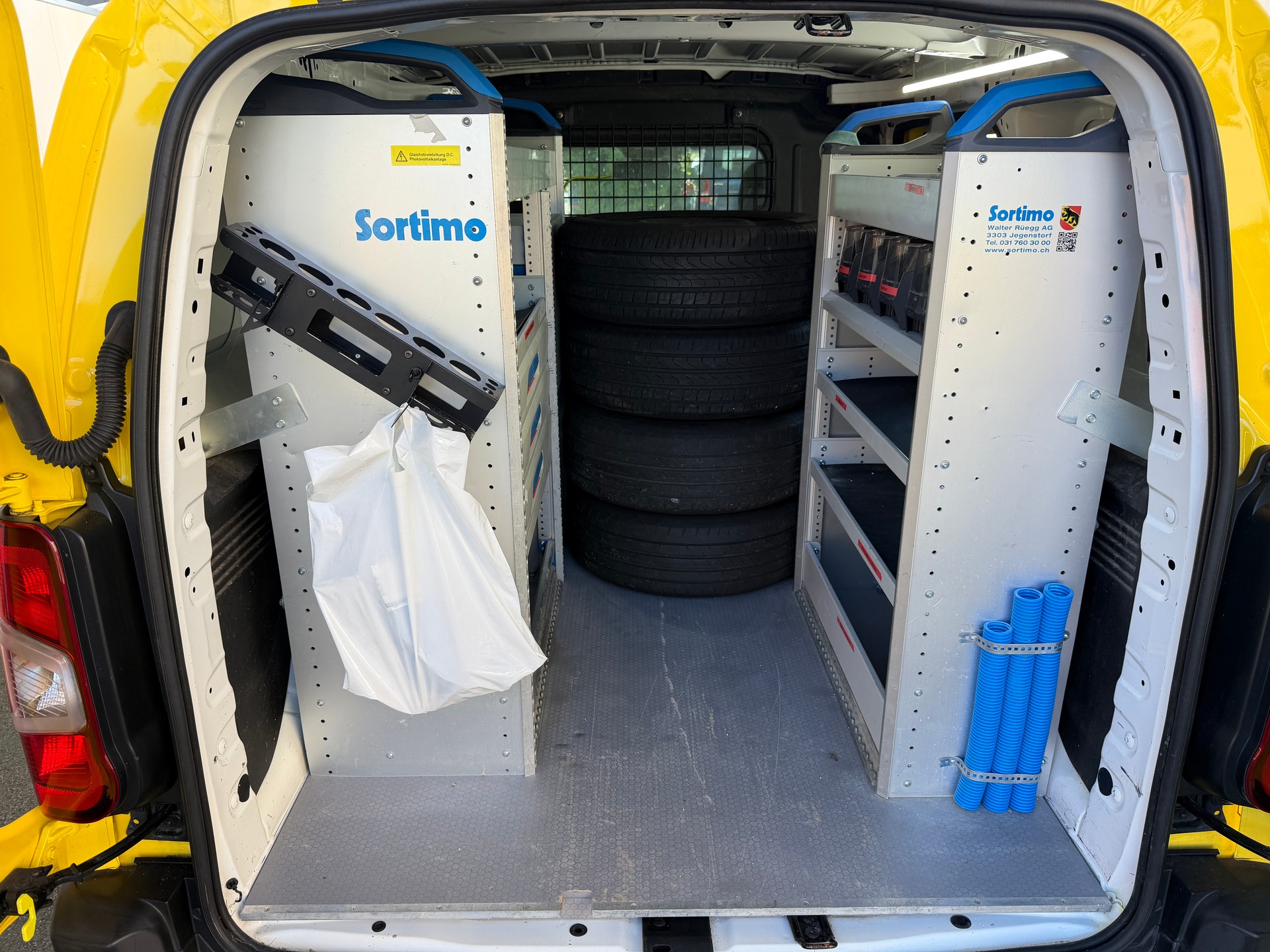 OPEL Combo 1.5 Cargo Enjoy s/s Erhöhte Nutzlast-image-1