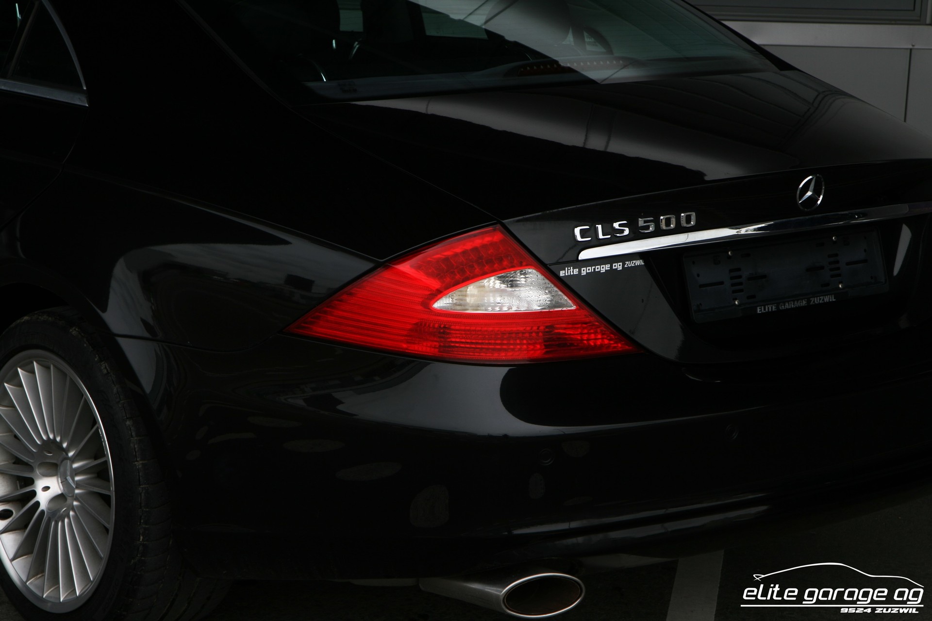 MERCEDES-BENZ CLS 500-image-11