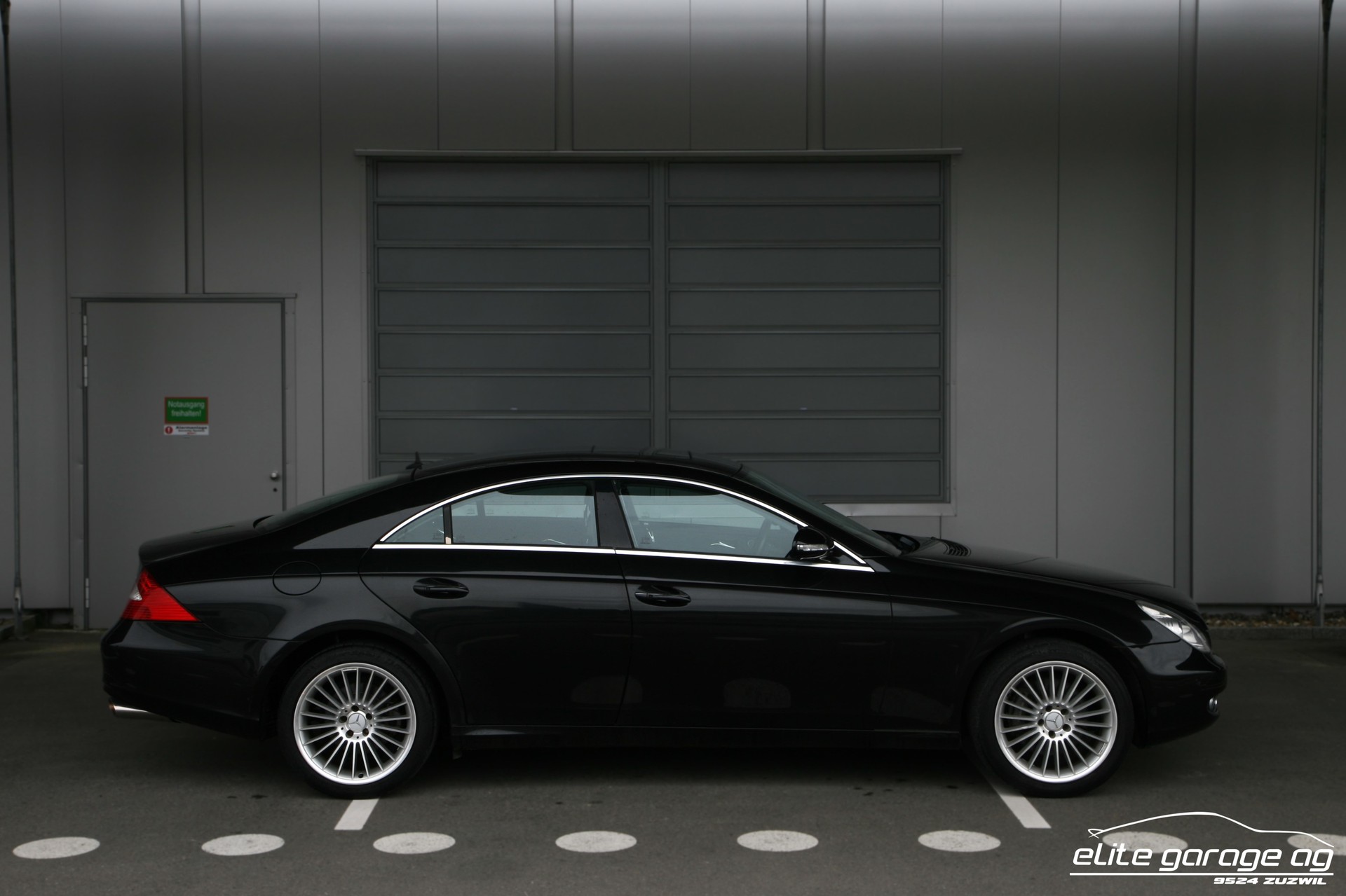 MERCEDES-BENZ CLS 500-image-5