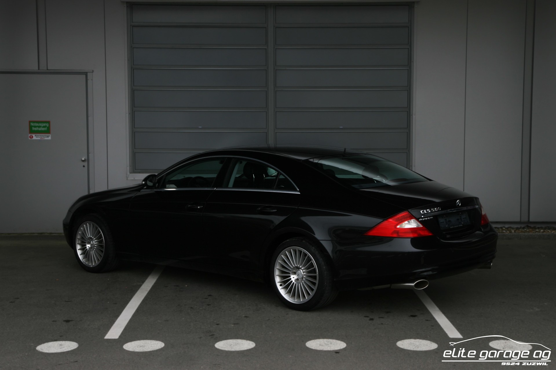 MERCEDES-BENZ CLS 500-image-2