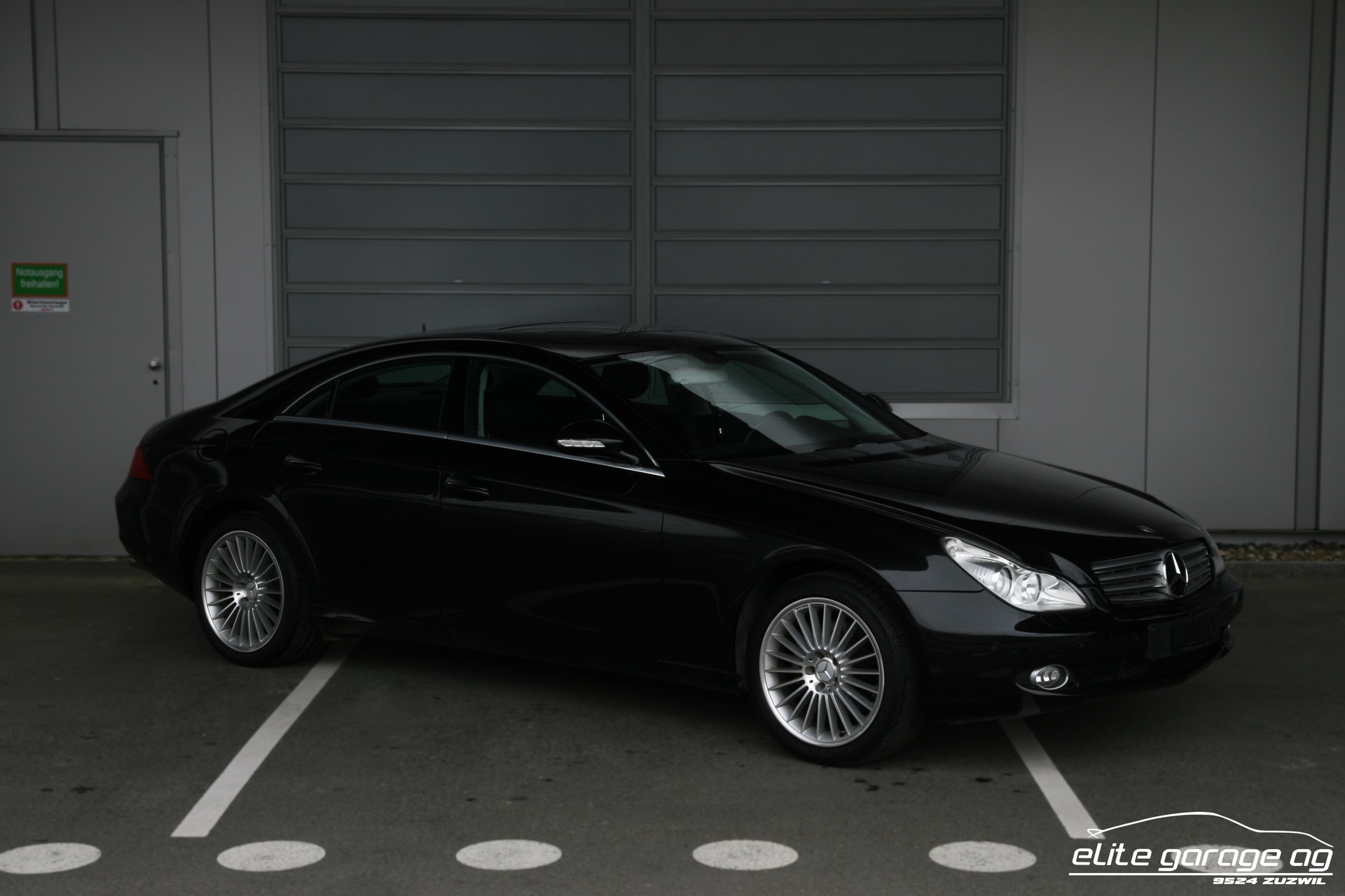 MERCEDES-BENZ CLS 500-image-6