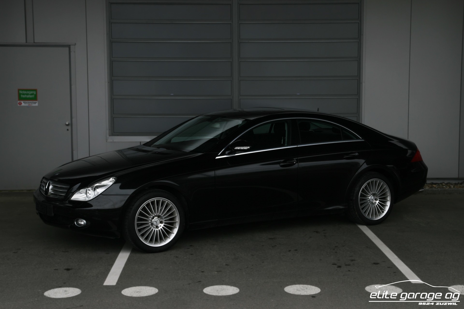 MERCEDES-BENZ CLS 500-image-0