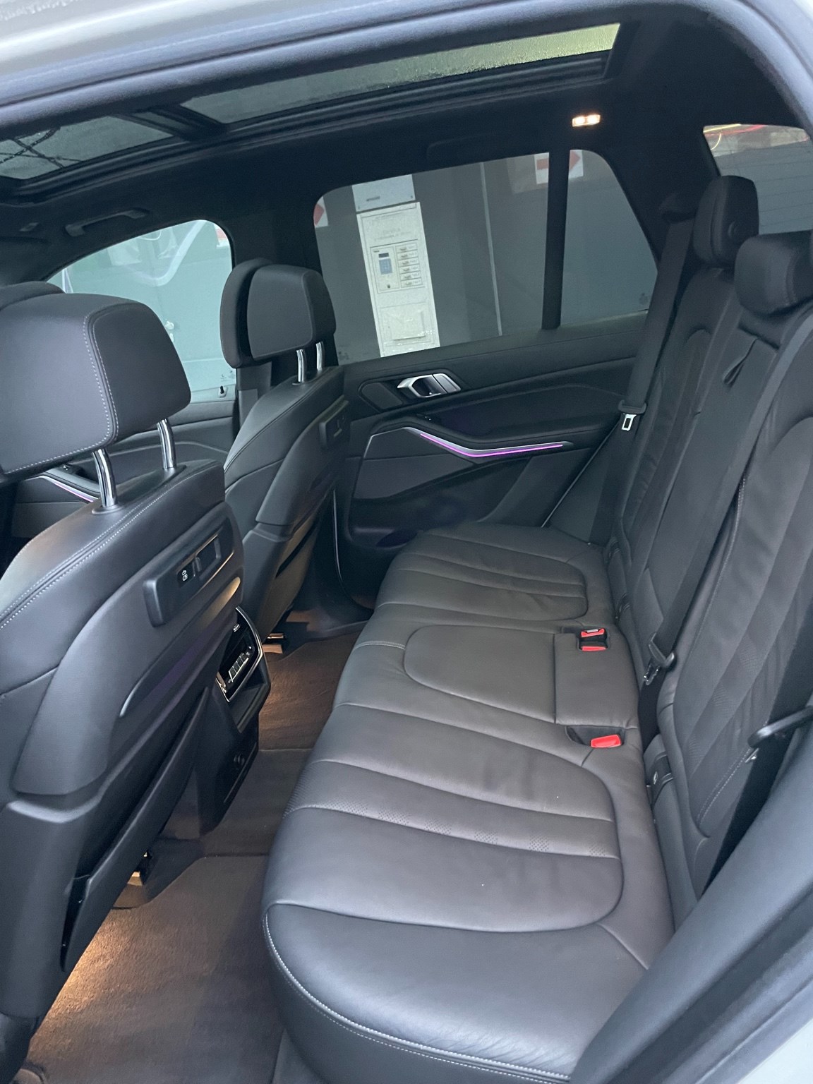BMW X5 xDrive M50d Steptronic-image-13