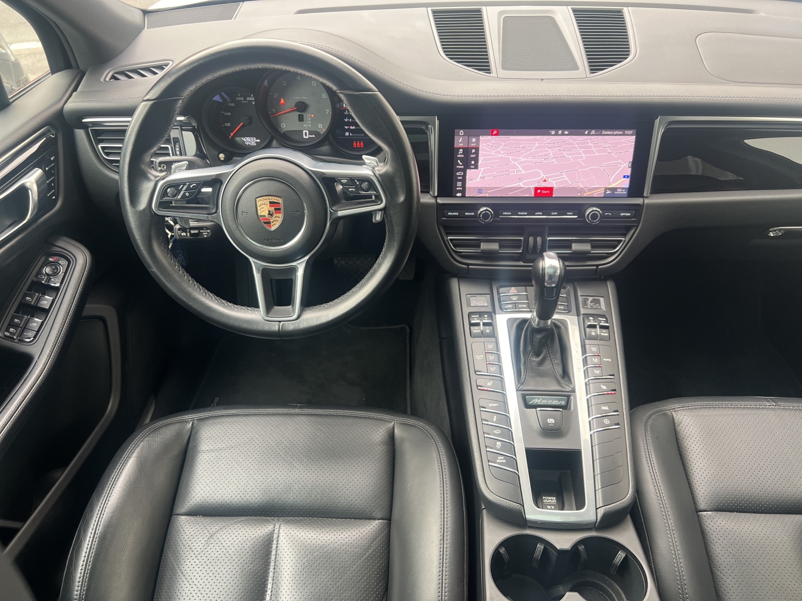 PORSCHE Macan S PDK-image-7