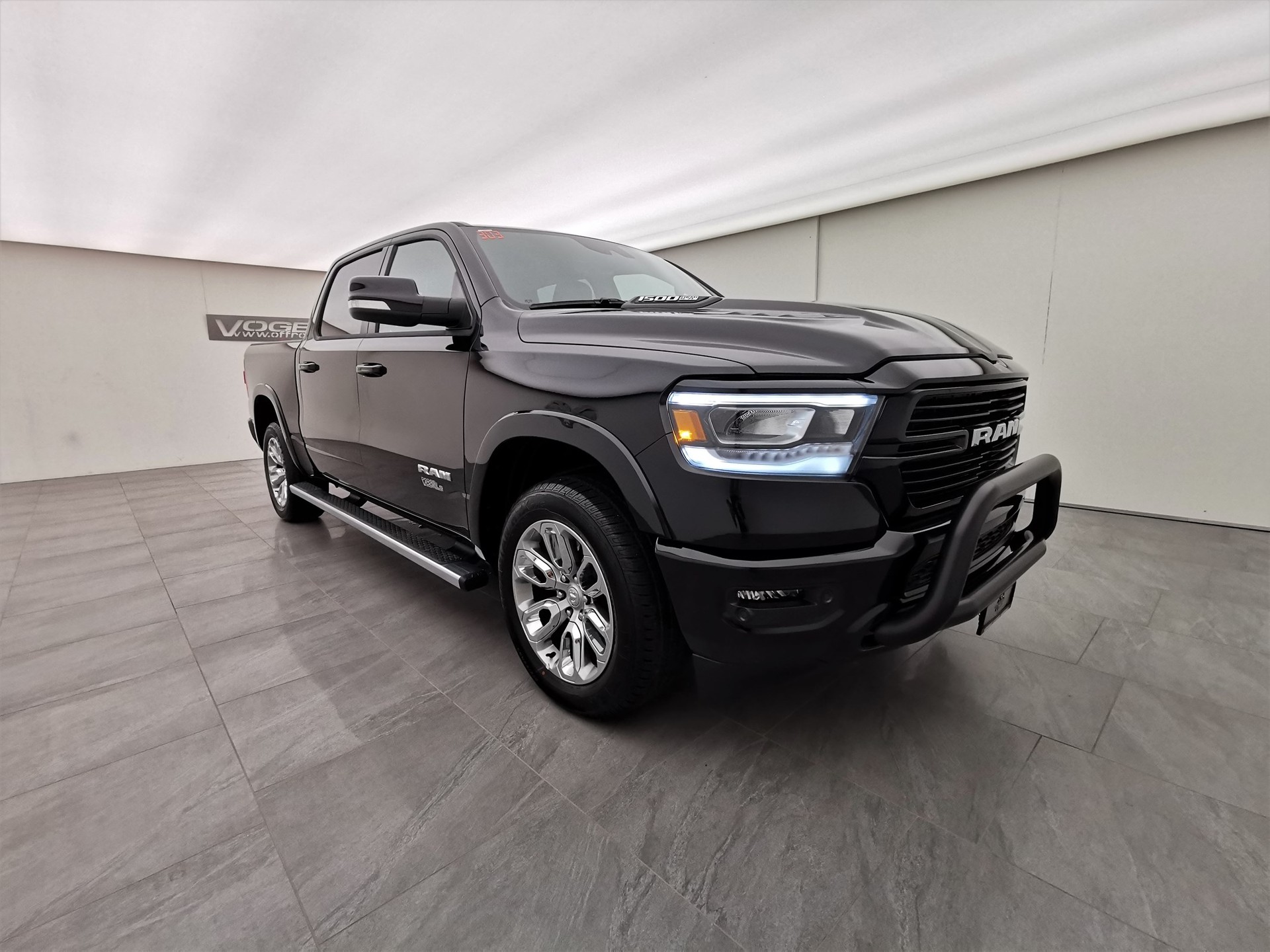 DODGE Ram 1500 5.7 V8 Laramie Sport Crew Cab-image-2
