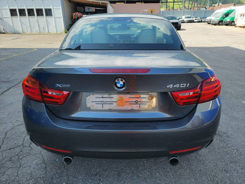 BMW 440i Cabriolet xDrive Steptronic-image-3