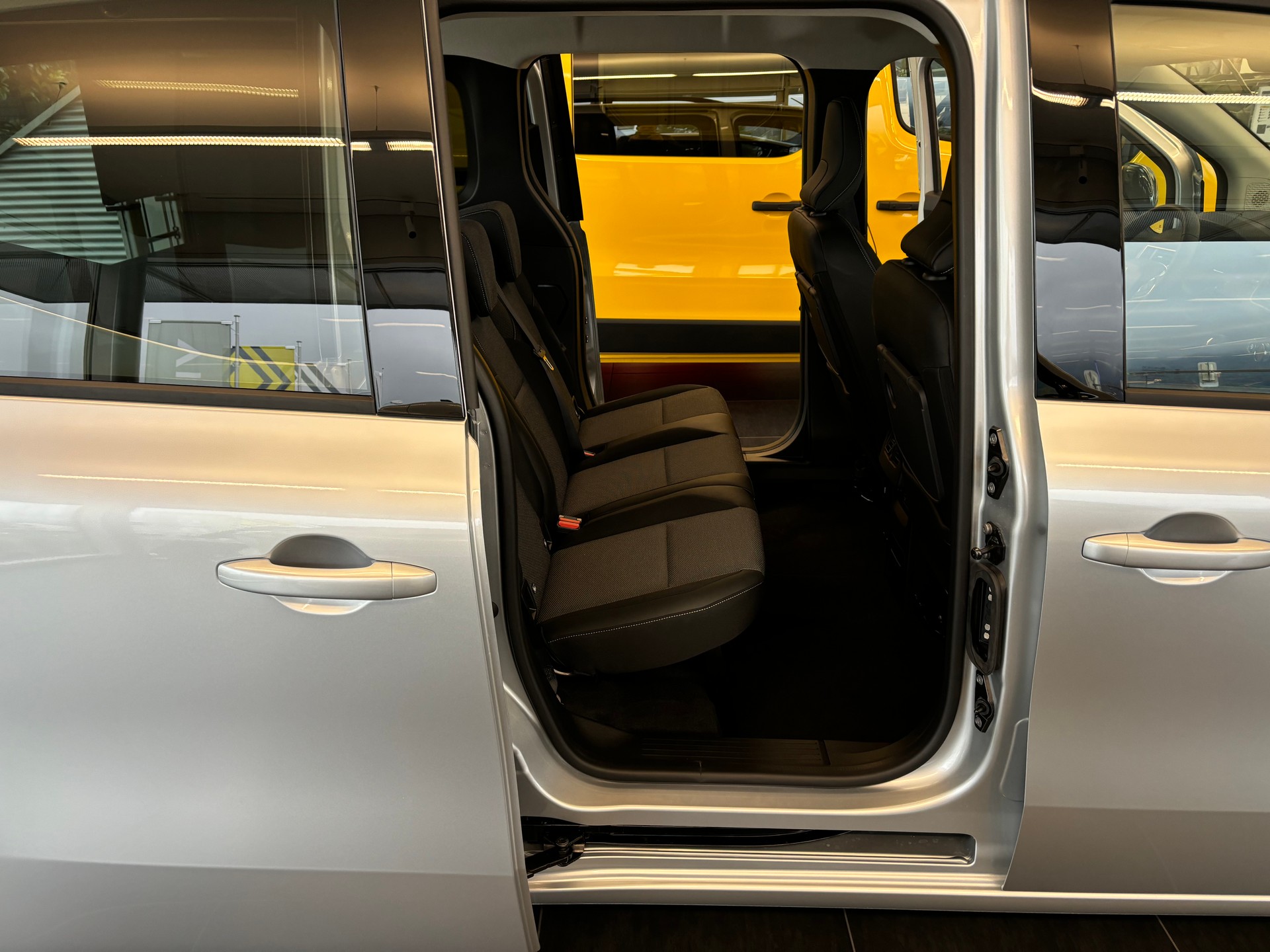 RENAULT Kangoo 1.3 TCe 130 PF Techno EDC-image-10
