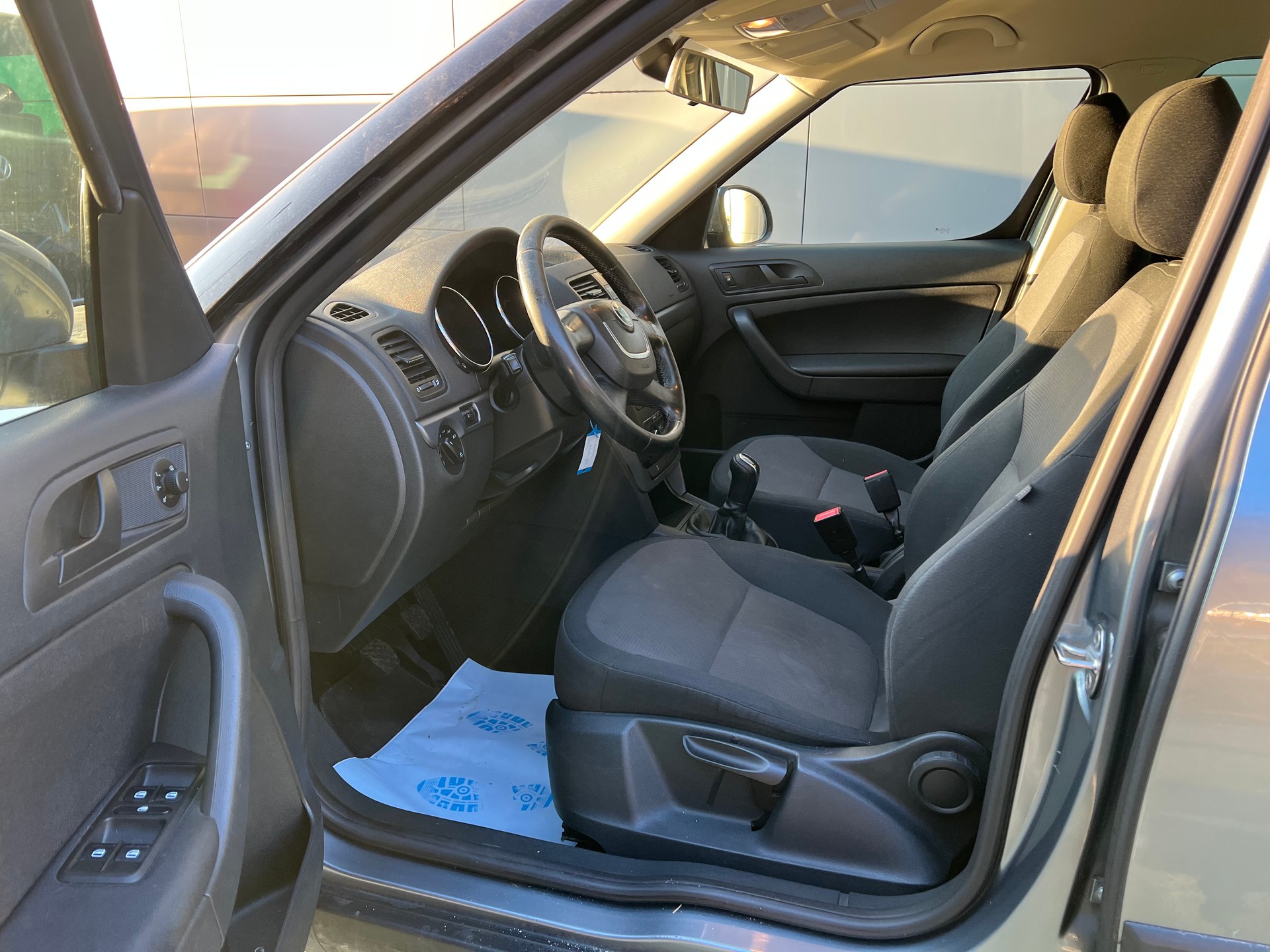 SKODA Yeti 1.8 TSI AllDrive 4x4-image-8