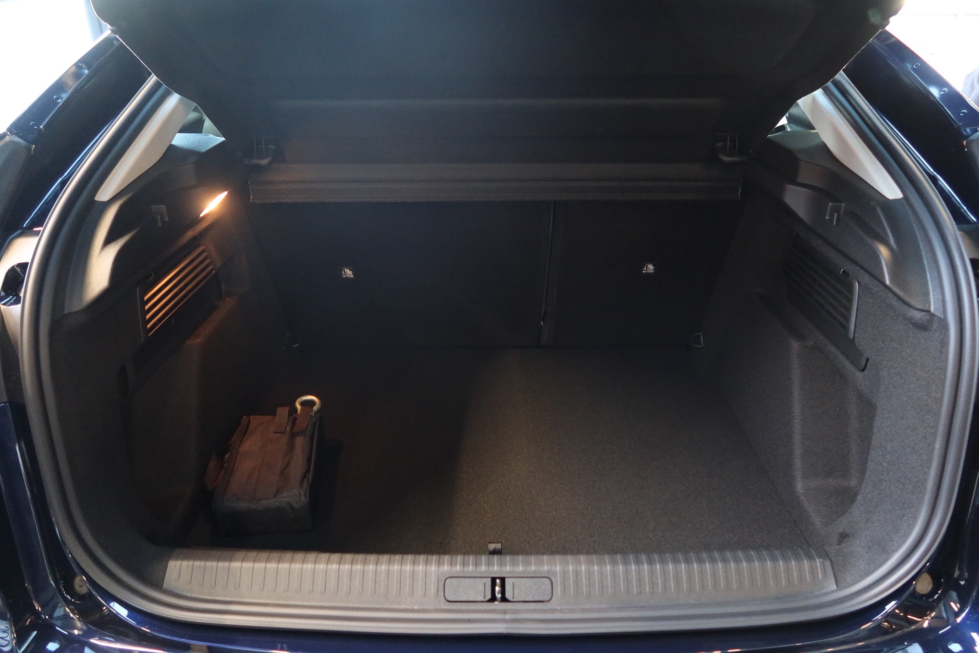 CITROEN C4 YOU+ E-Series 54kWh-image-12