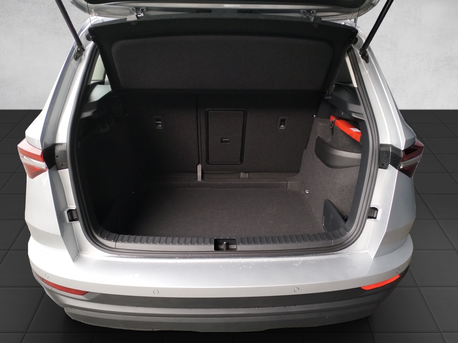 SKODA Karoq 1.0 TSI Selection-image-8