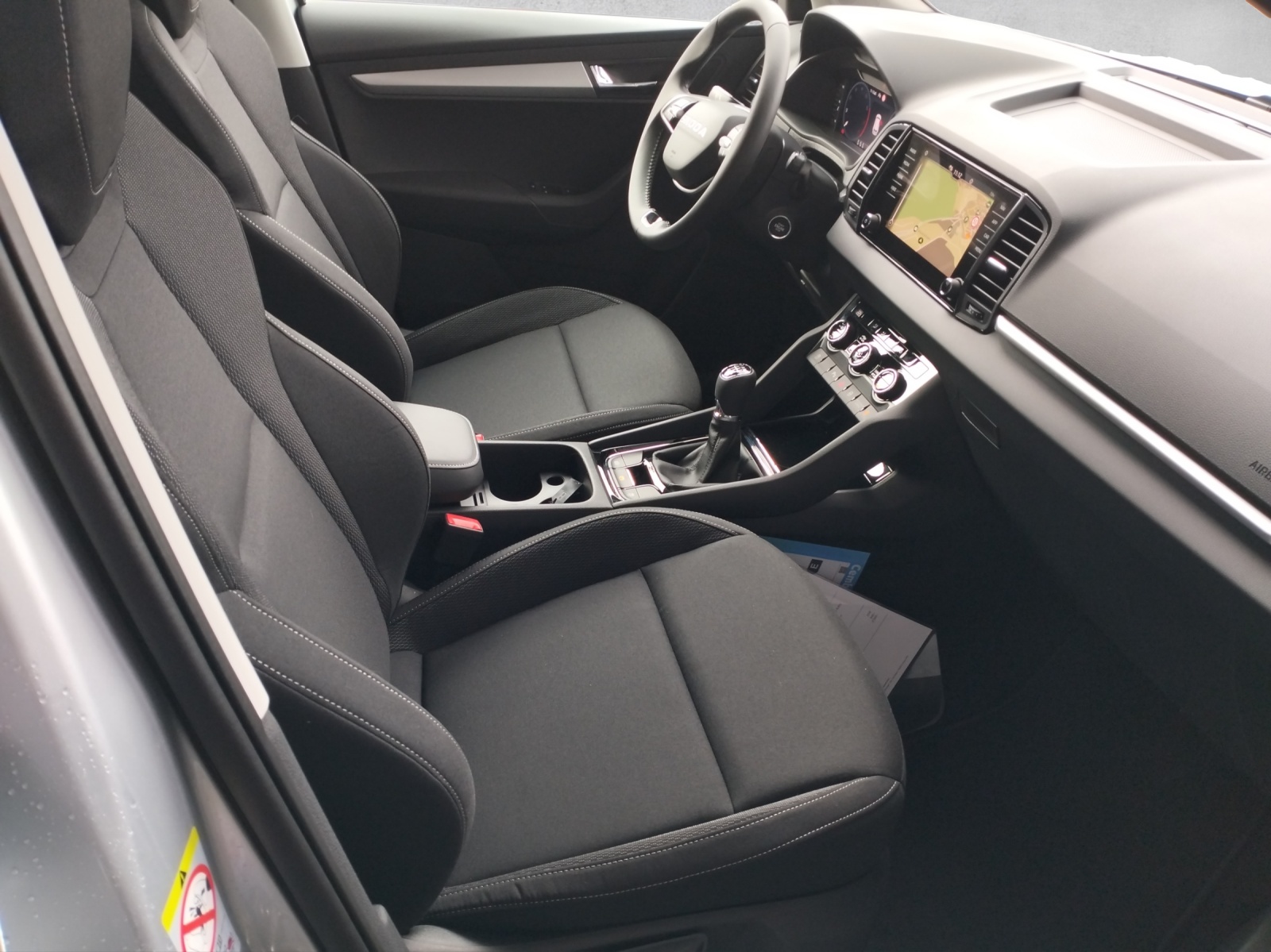 SKODA Karoq 1.0 TSI Selection-image-7
