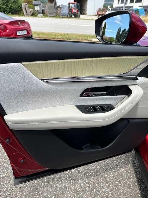 MAZDA CX-60 e-Skyactiv PHEV 327 AWD Takumi-image-7