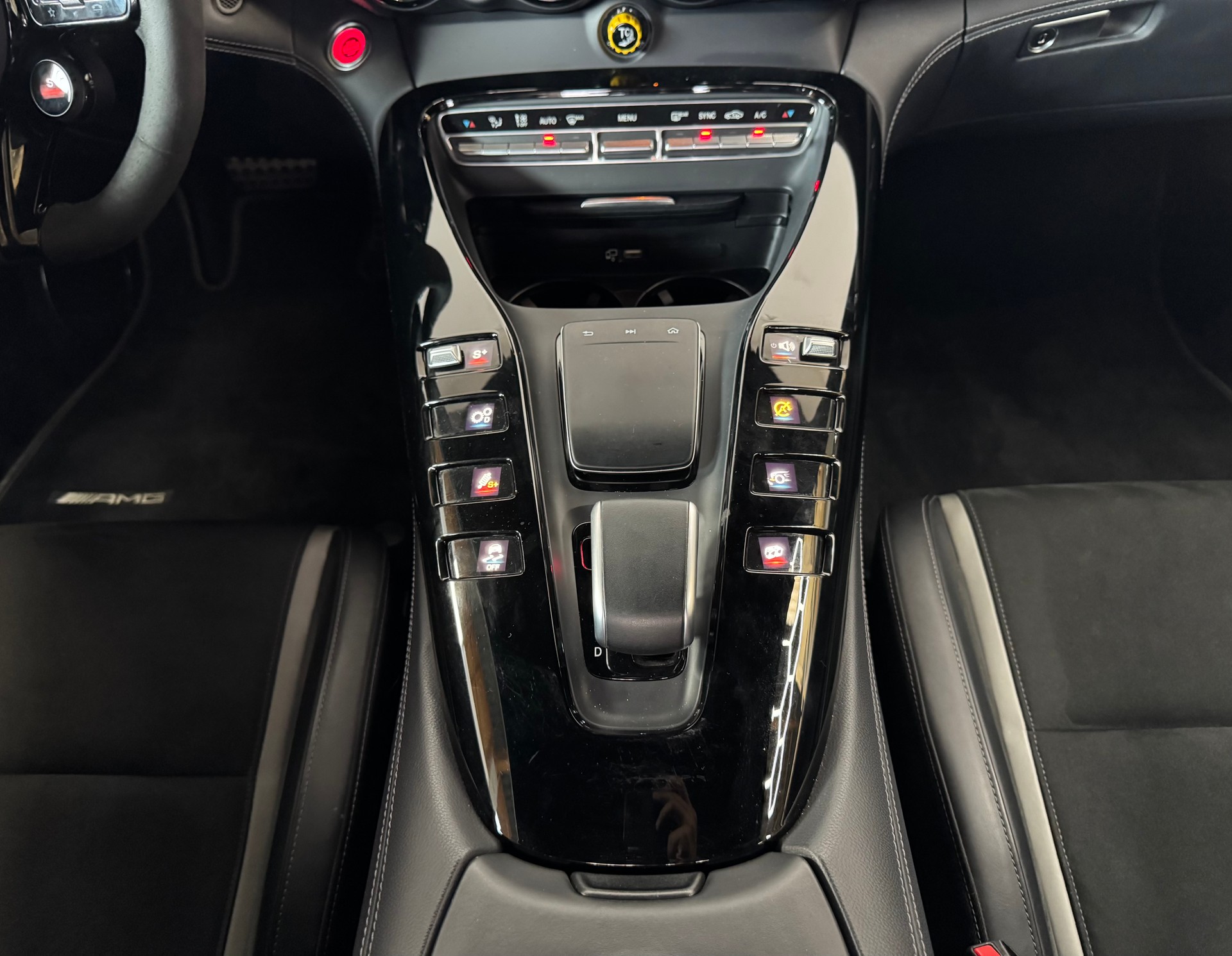 MERCEDES-BENZ AMG GT R Speedshift DCT | FACELIFT-image-23