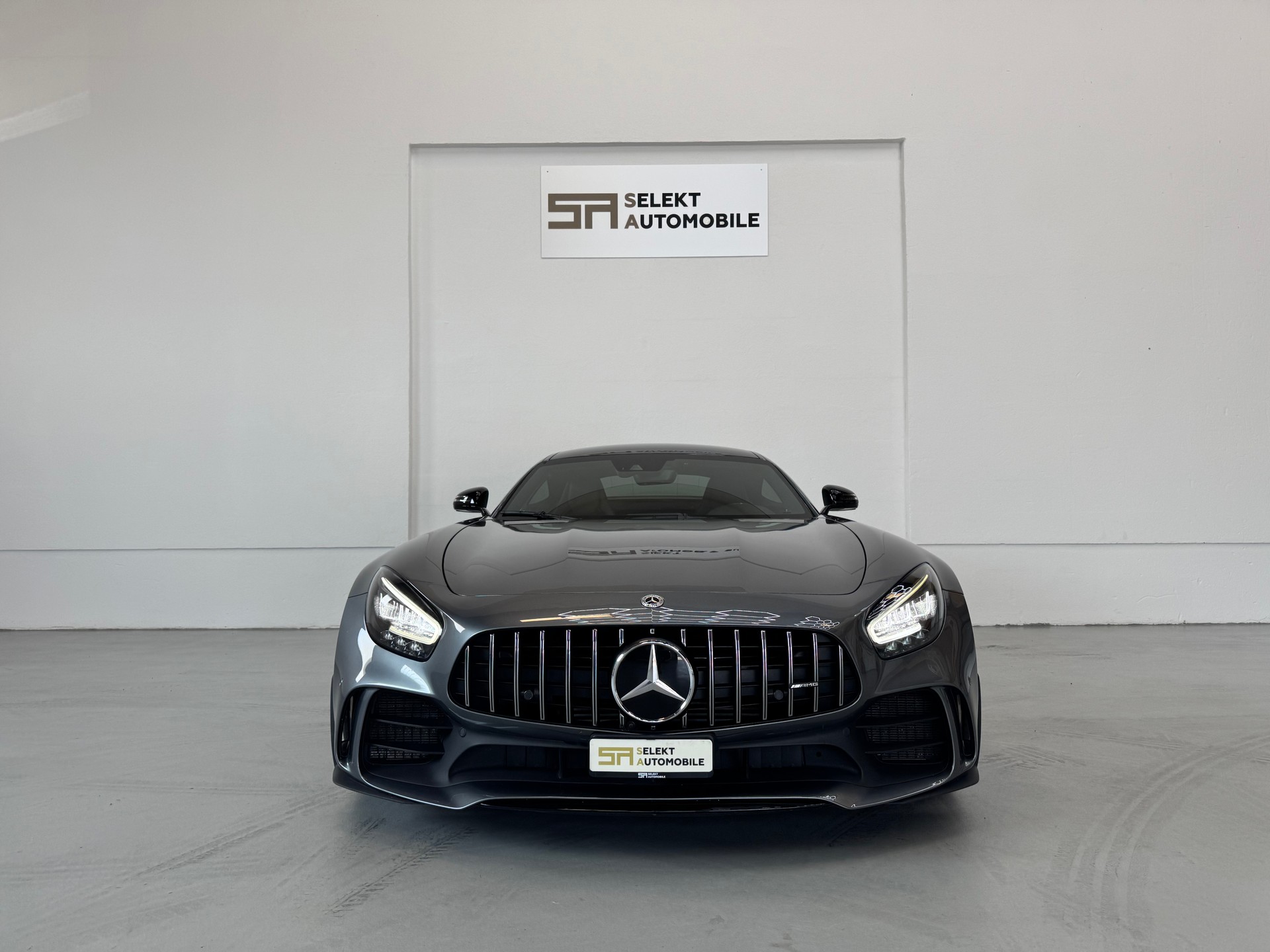 MERCEDES-BENZ AMG GT R Speedshift DCT | FACELIFT-image-2