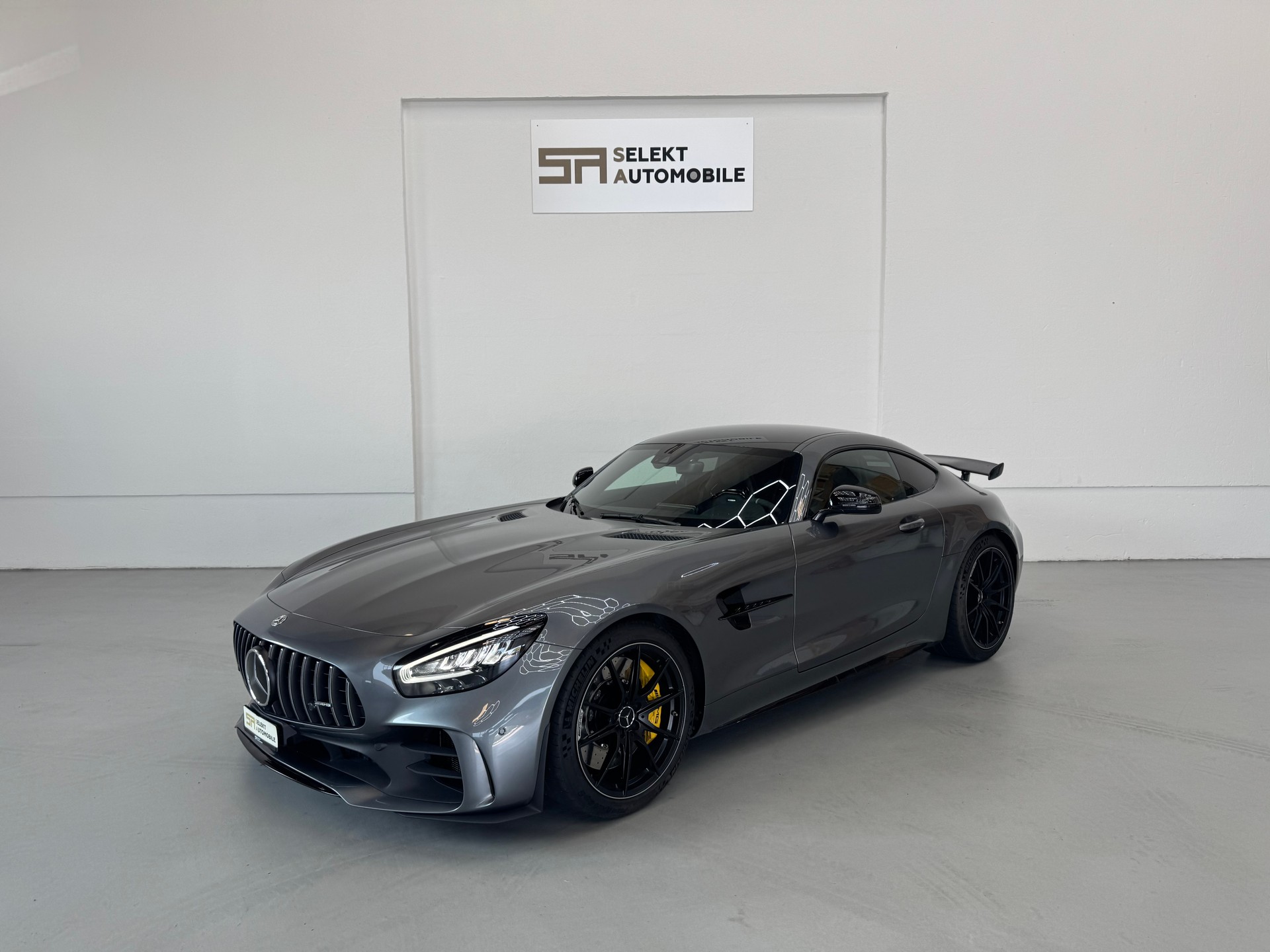 MERCEDES-BENZ AMG GT R Speedshift DCT | FACELIFT-image-0
