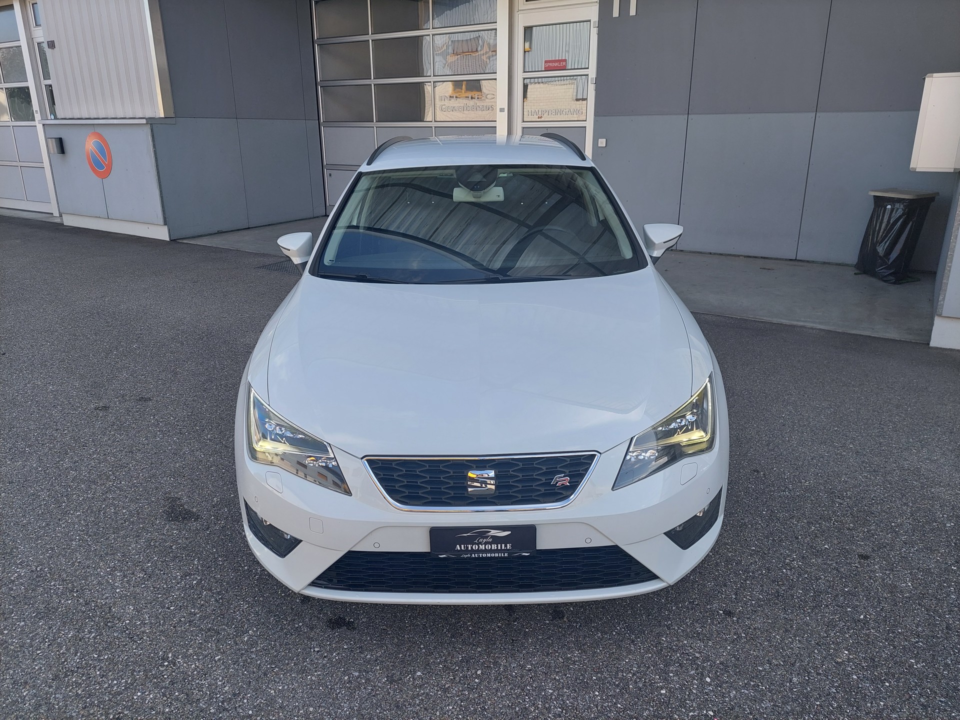 SEAT Leon ST 1.8 TSI FR DSG-image-9