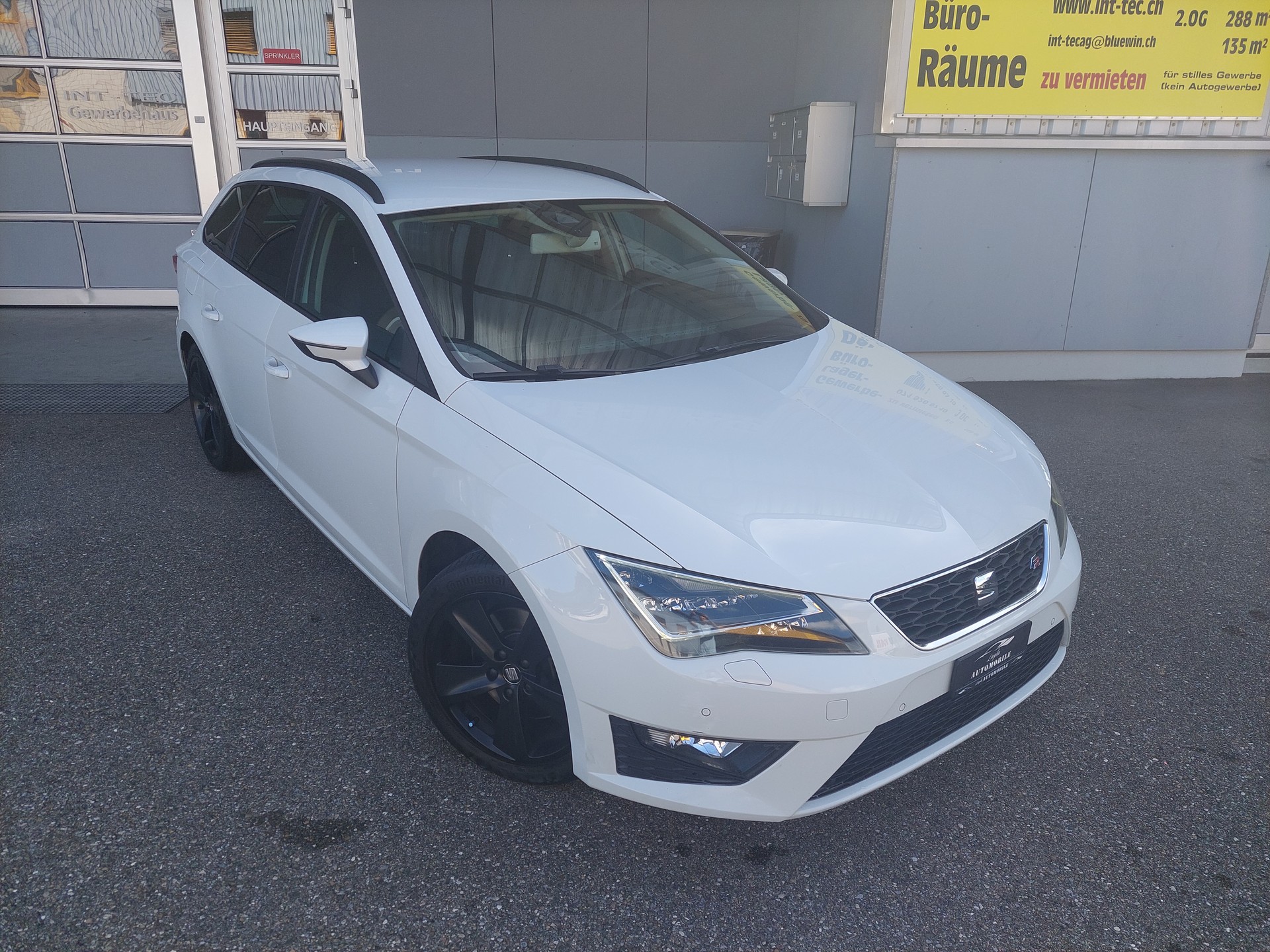 SEAT Leon ST 1.8 TSI FR DSG-image-7