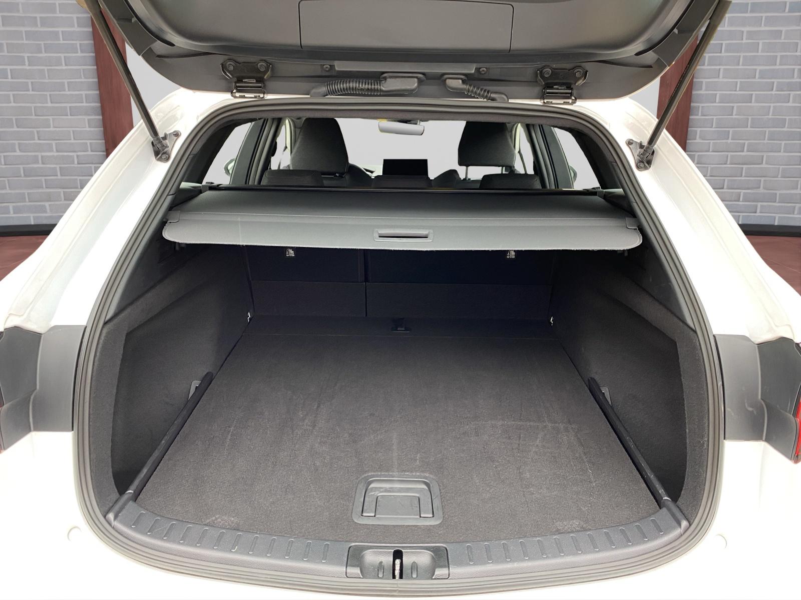 TOYOTA Corolla Touring Sports 1.8 HSD Comfort inkl. Gratisservice 4 Jahre / 60000 Km ab 1. IV-image-10