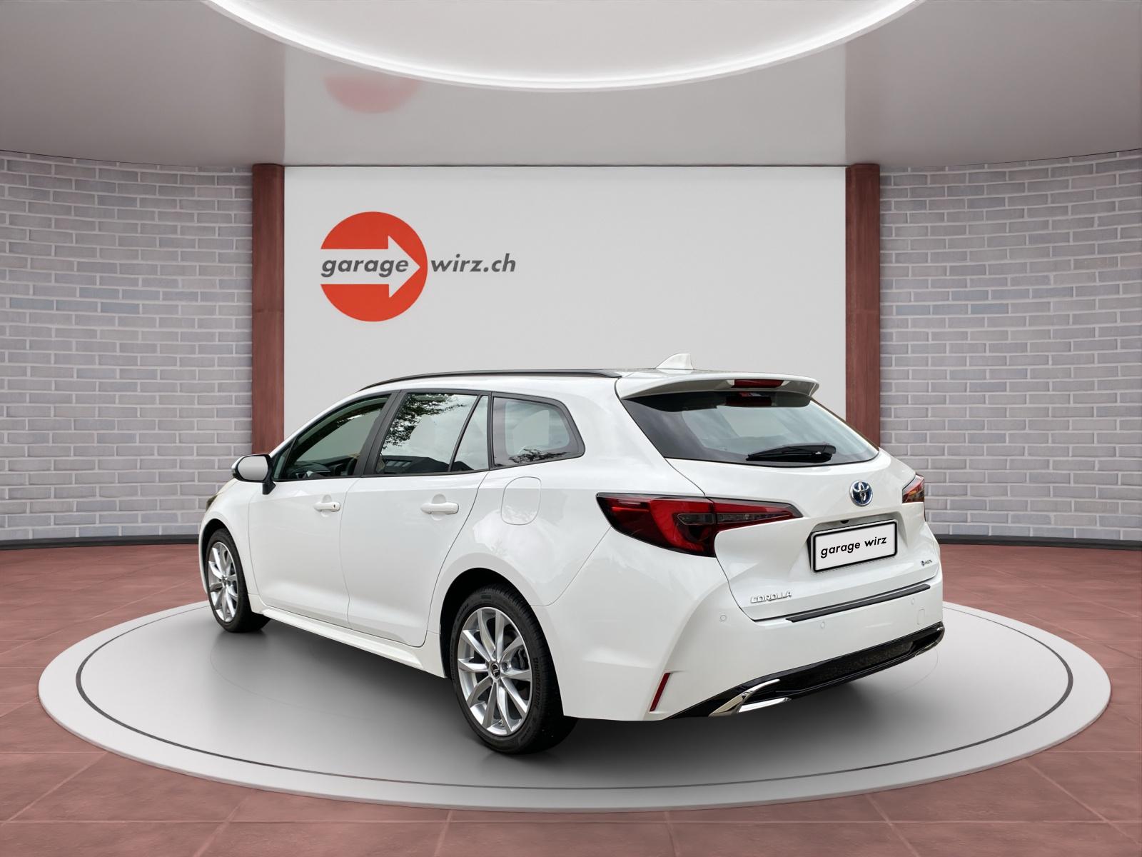 TOYOTA Corolla Touring Sports 1.8 HSD Comfort inkl. Gratisservice 4 Jahre / 60000 Km ab 1. IV-image-2