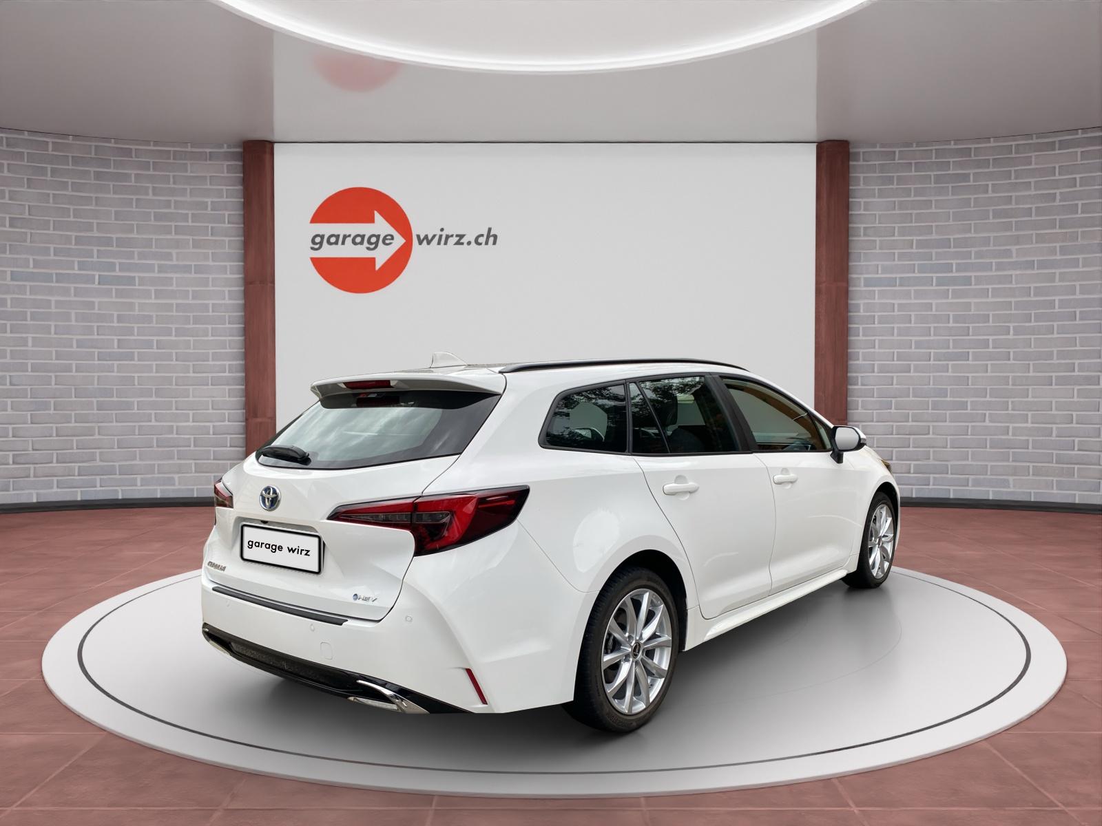 TOYOTA Corolla Touring Sports 1.8 HSD Comfort inkl. Gratisservice 4 Jahre / 60000 Km ab 1. IV-image-4