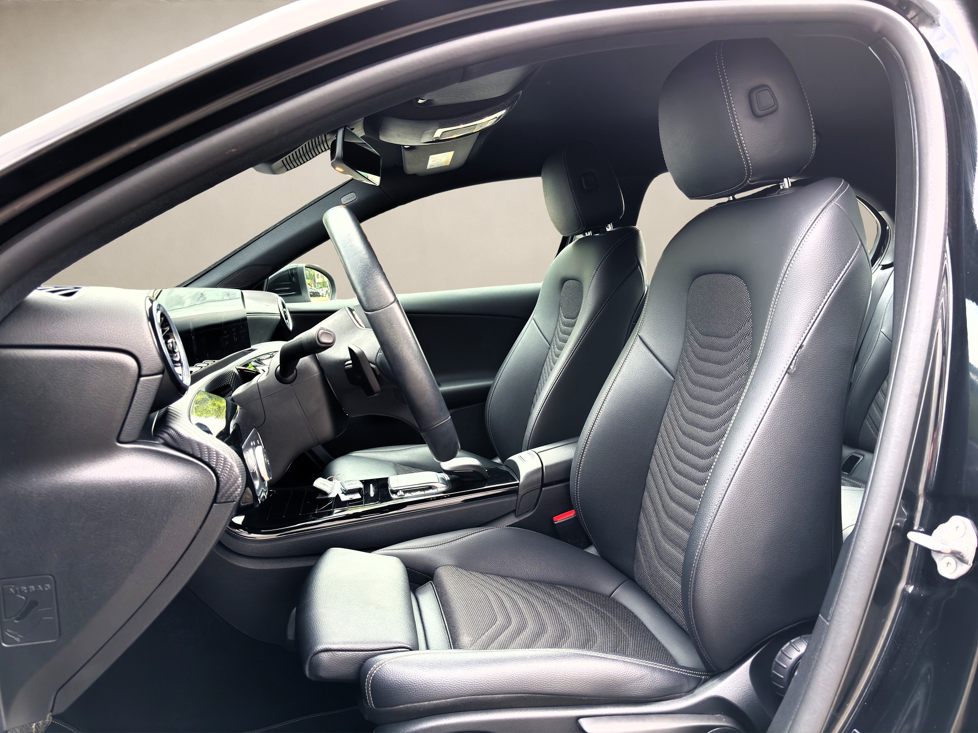MERCEDES-BENZ A 200 SE Line 7G-DCT-image-8