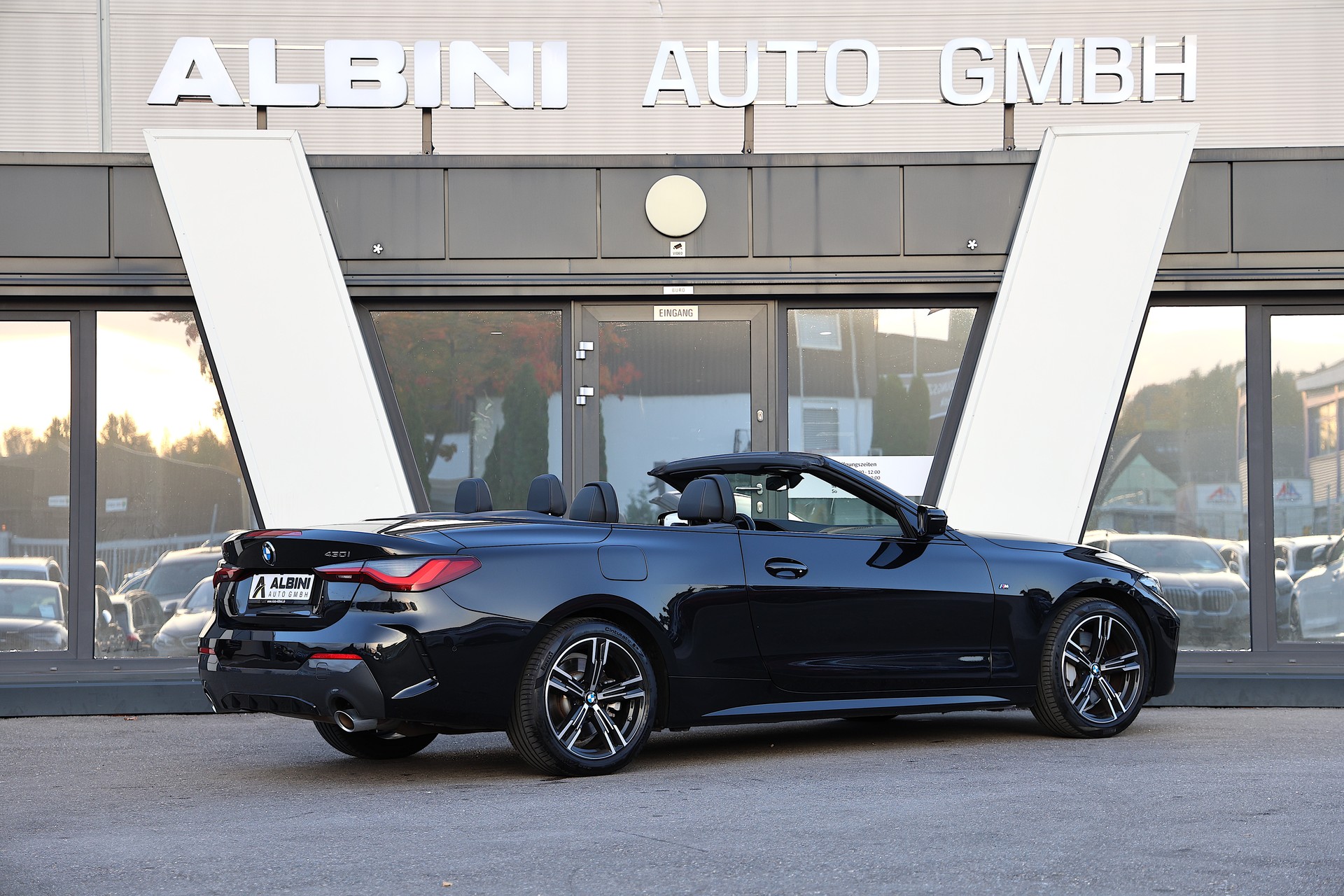 BMW 430i xDrive Cabriolet M Sport Steptronic-image-3