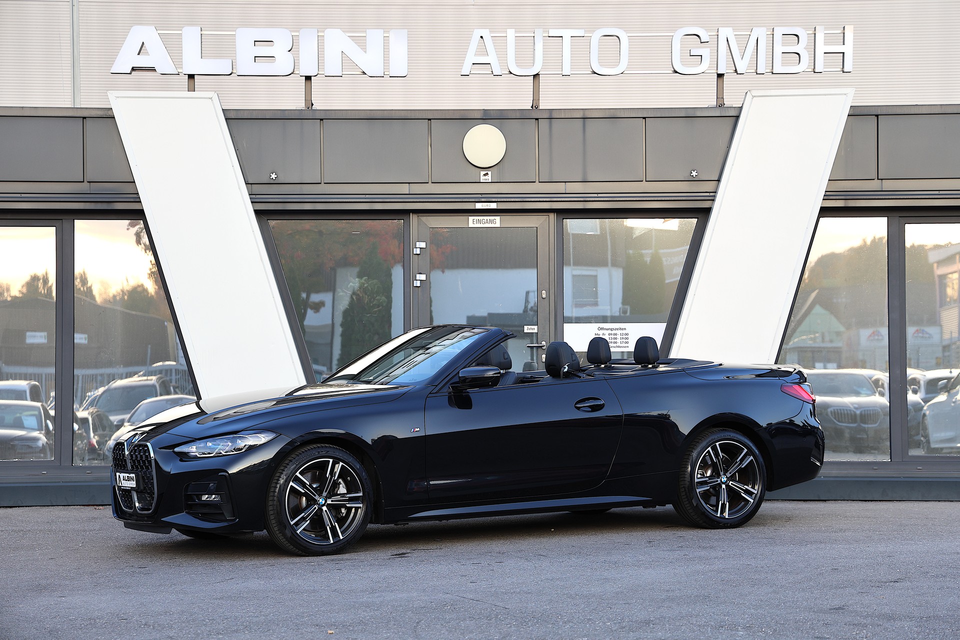 BMW 430i xDrive Cabriolet M Sport Steptronic-image-0