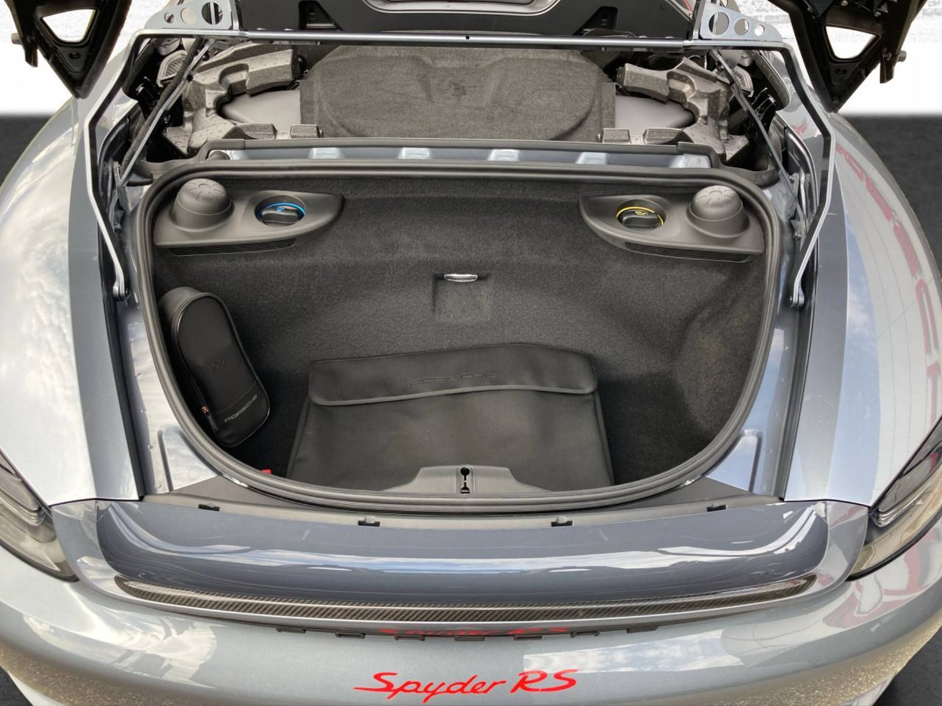 PORSCHE 718 Spyder RS-image-20