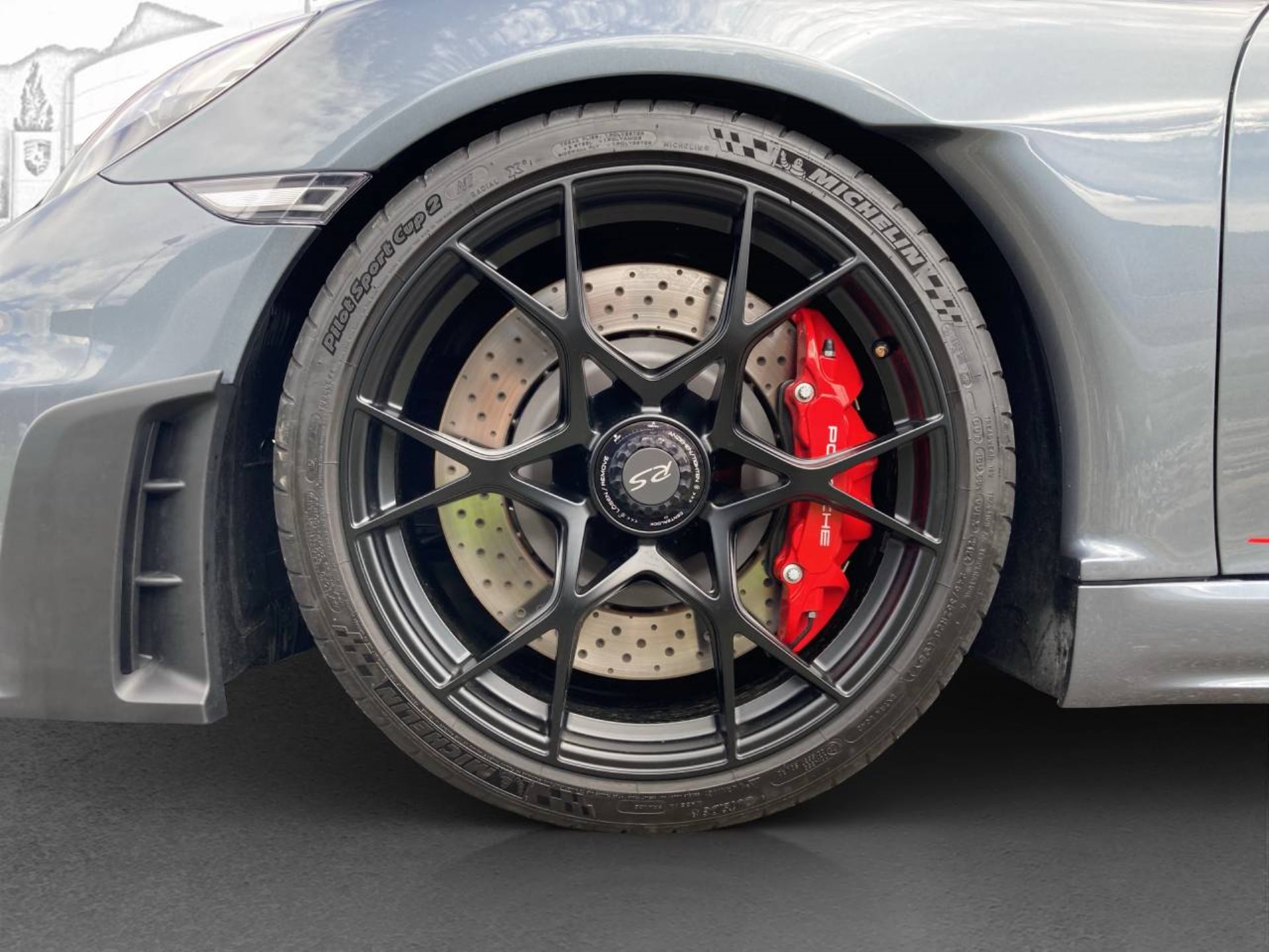 PORSCHE 718 Spyder RS-image-24