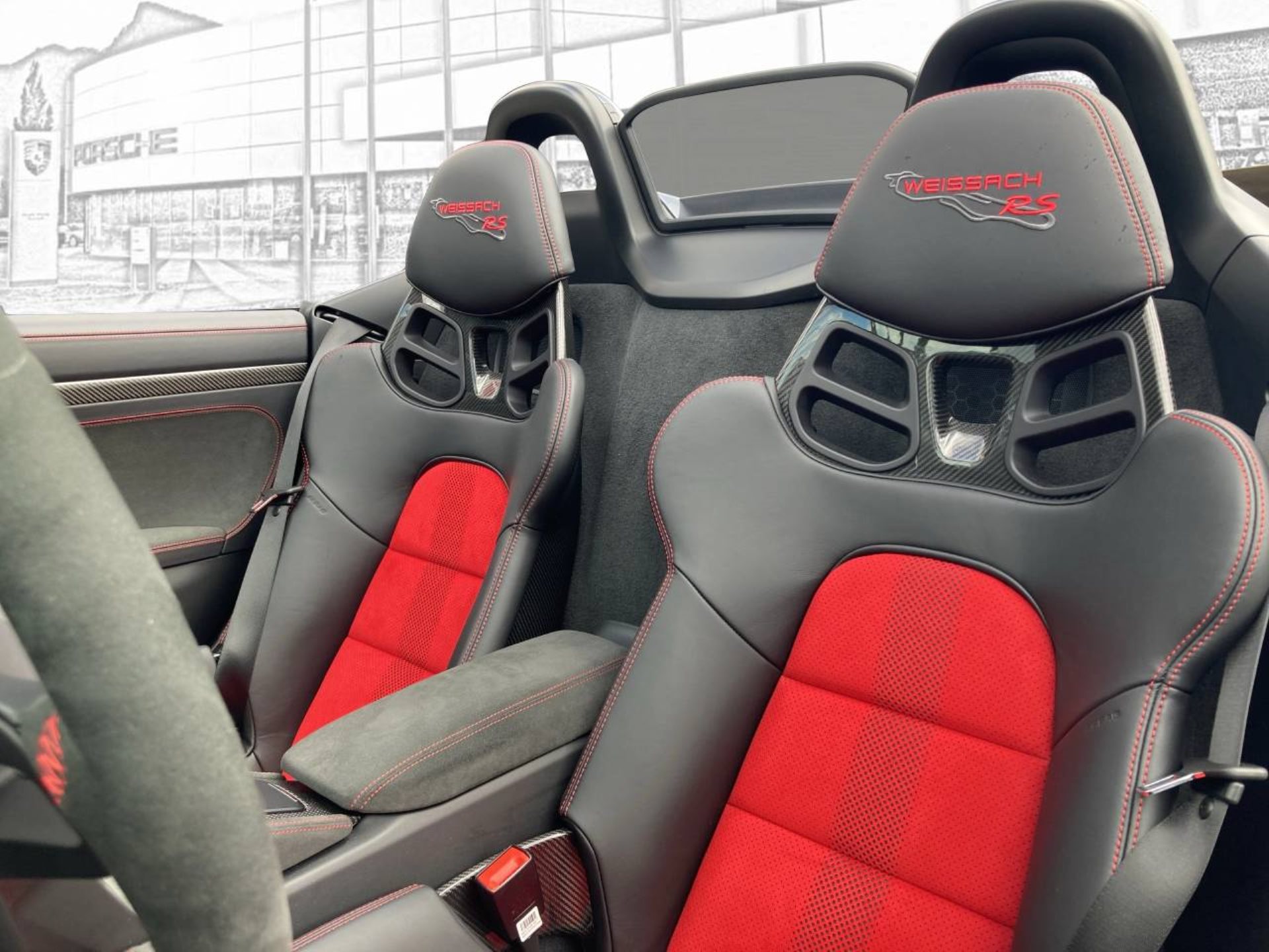 PORSCHE 718 Spyder RS-image-13