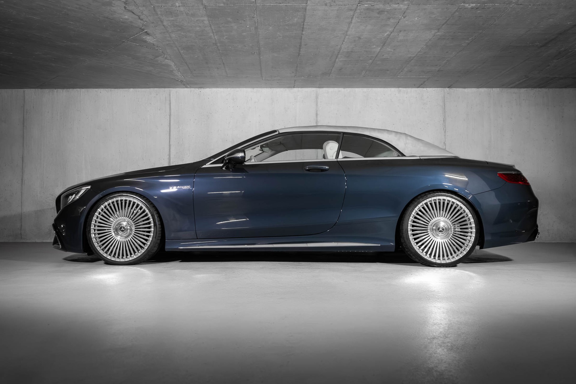 MERCEDES-BENZ S 63 AMG Cabriolet 4Matic Speedshift MCT-image-1