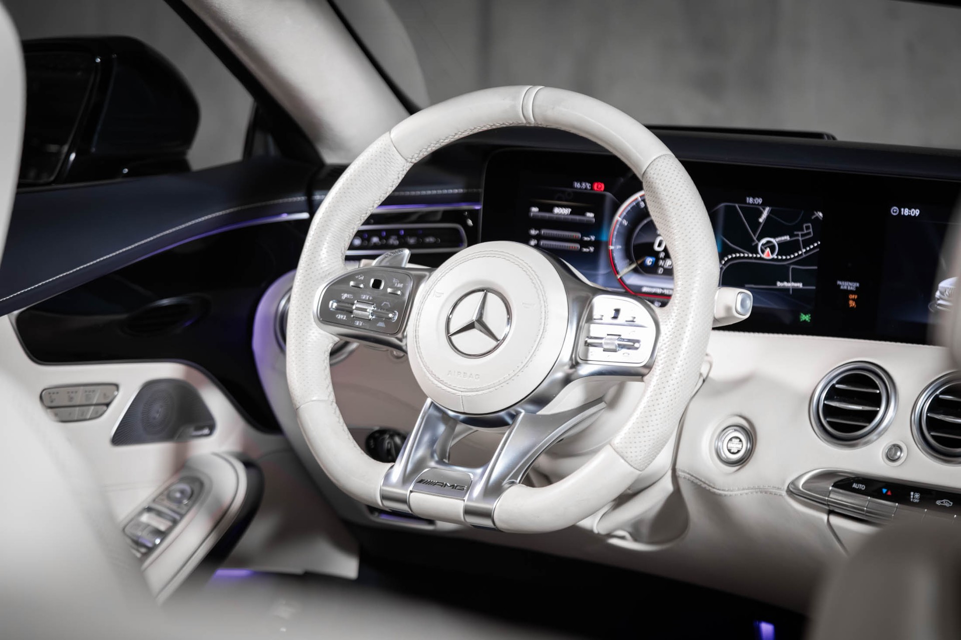 MERCEDES-BENZ S 63 AMG Cabriolet 4Matic Speedshift MCT-image-26