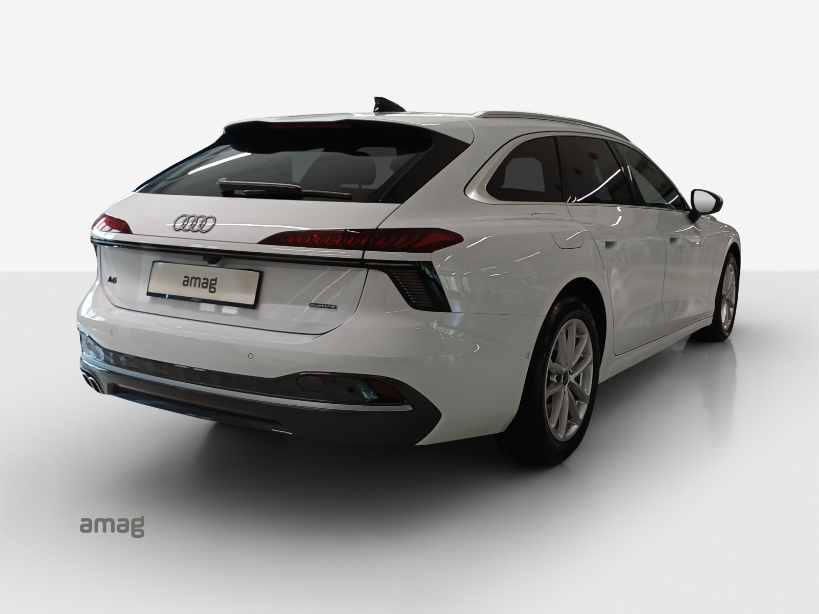 AUDI A6 Avant TDI quattro 150 kW S tronic-image-4
