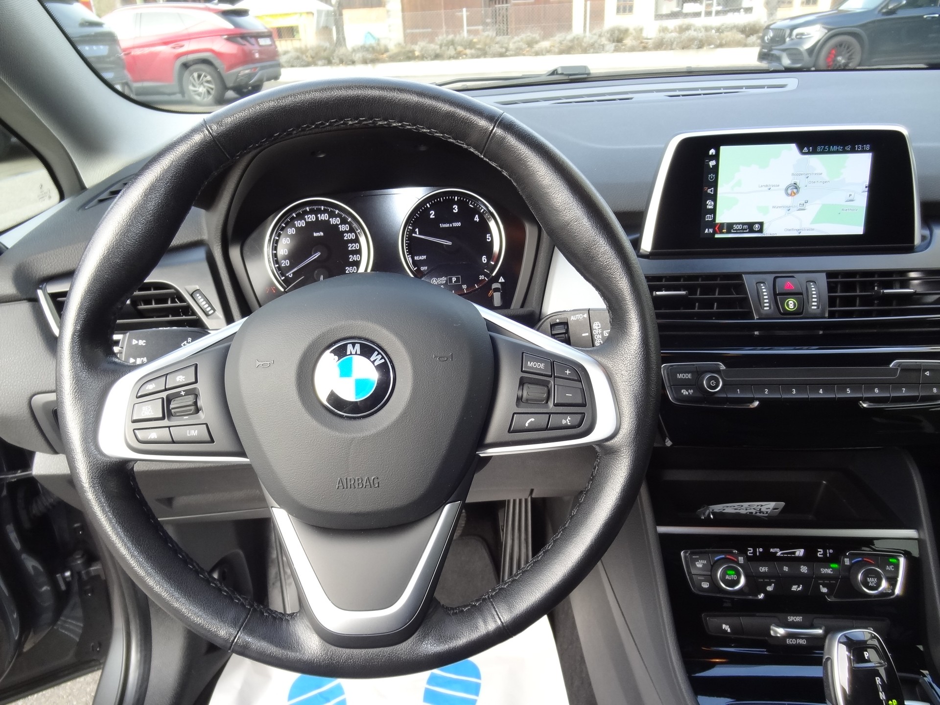 BMW 218d xDrive Gran Tourer Steptronic-image-5