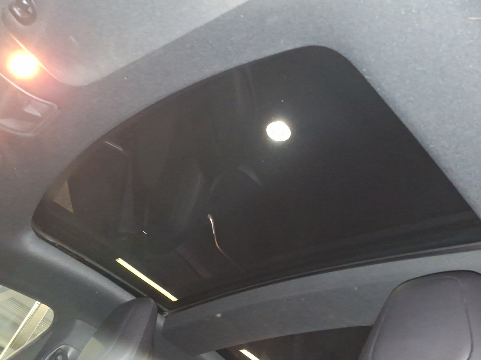 TESLA Model S 100 D-image-9