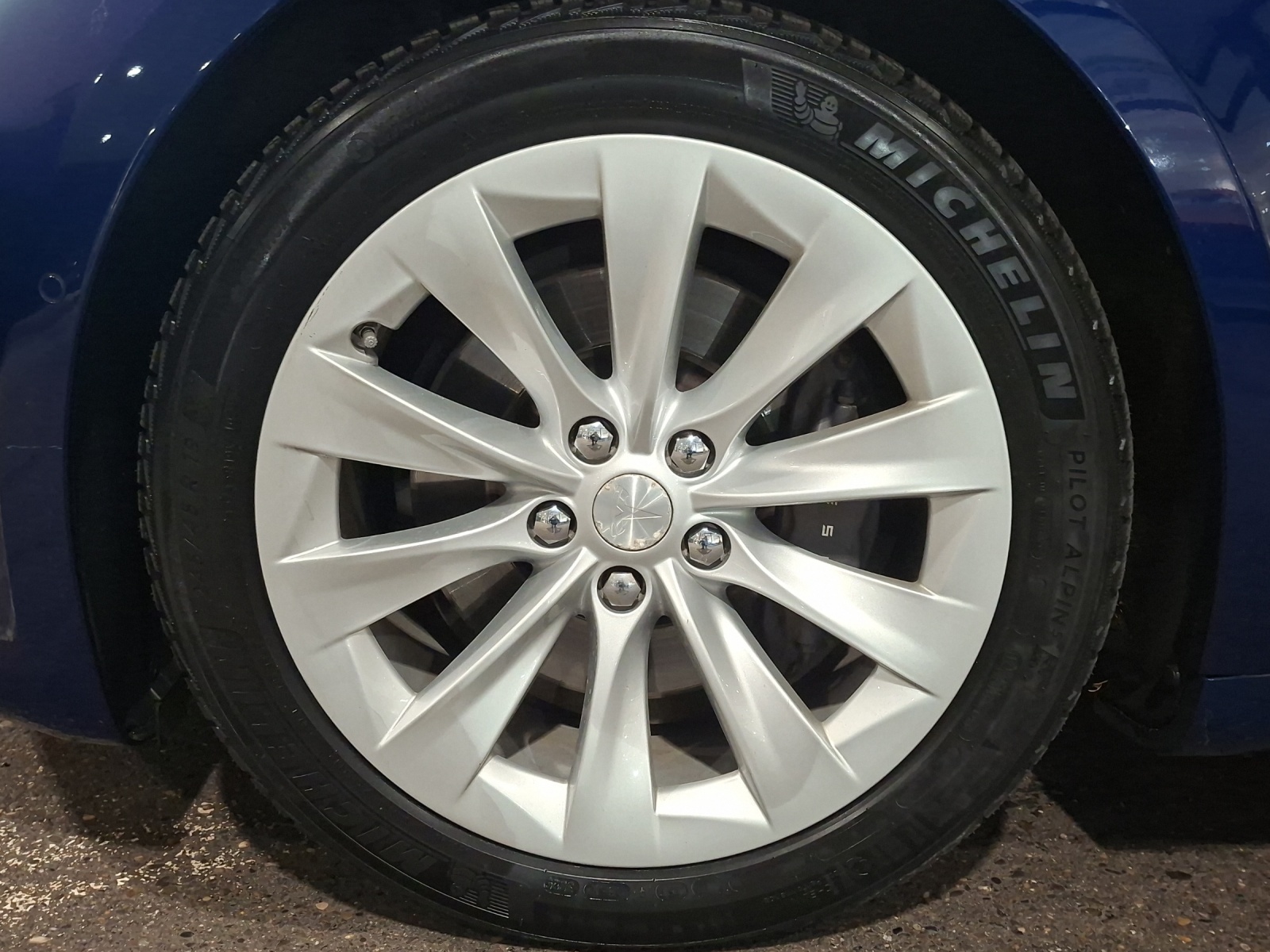 TESLA Model S 100 D-image-14