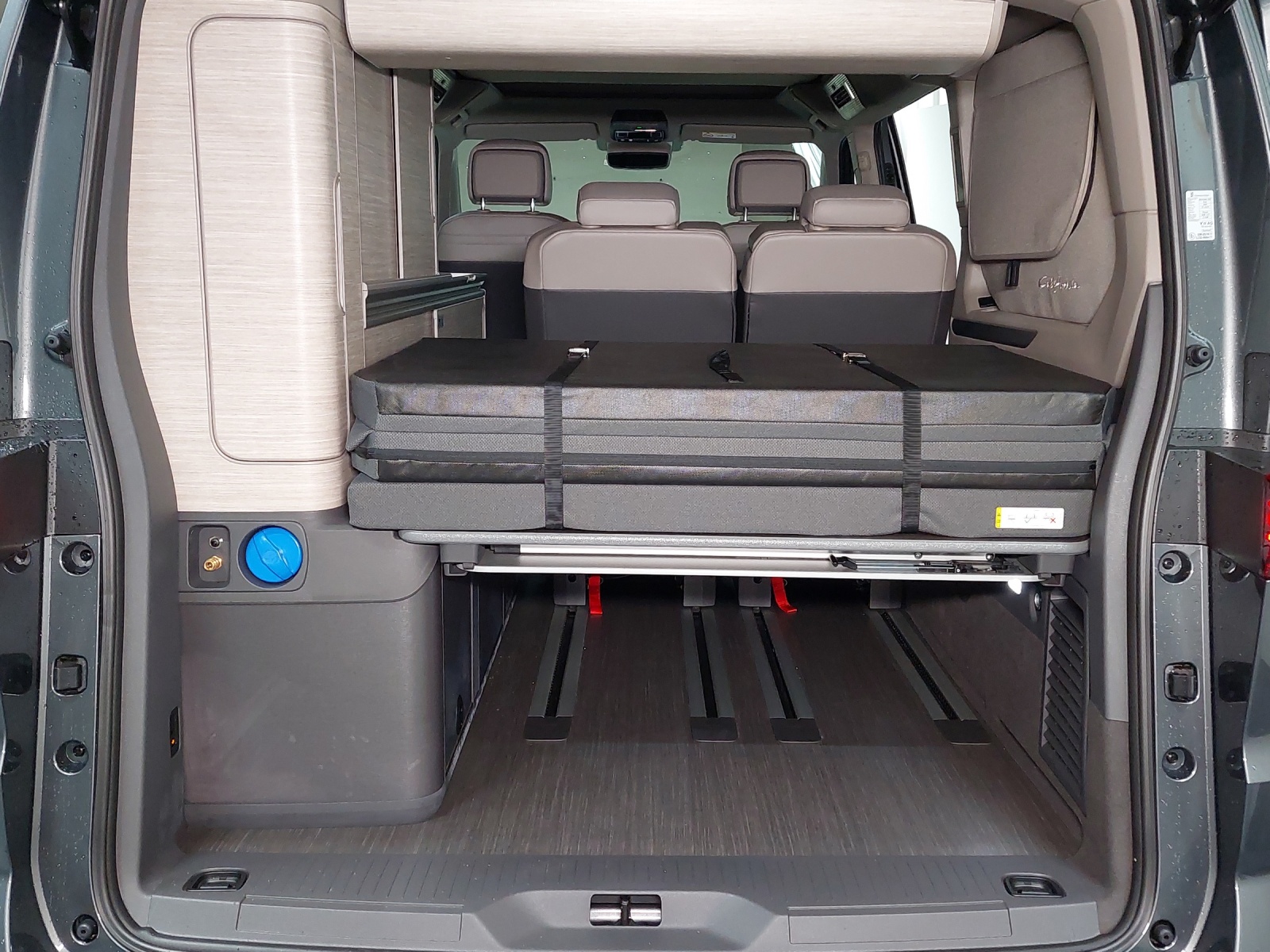VW California Ocean Liberty 2.0 TDI-image-9