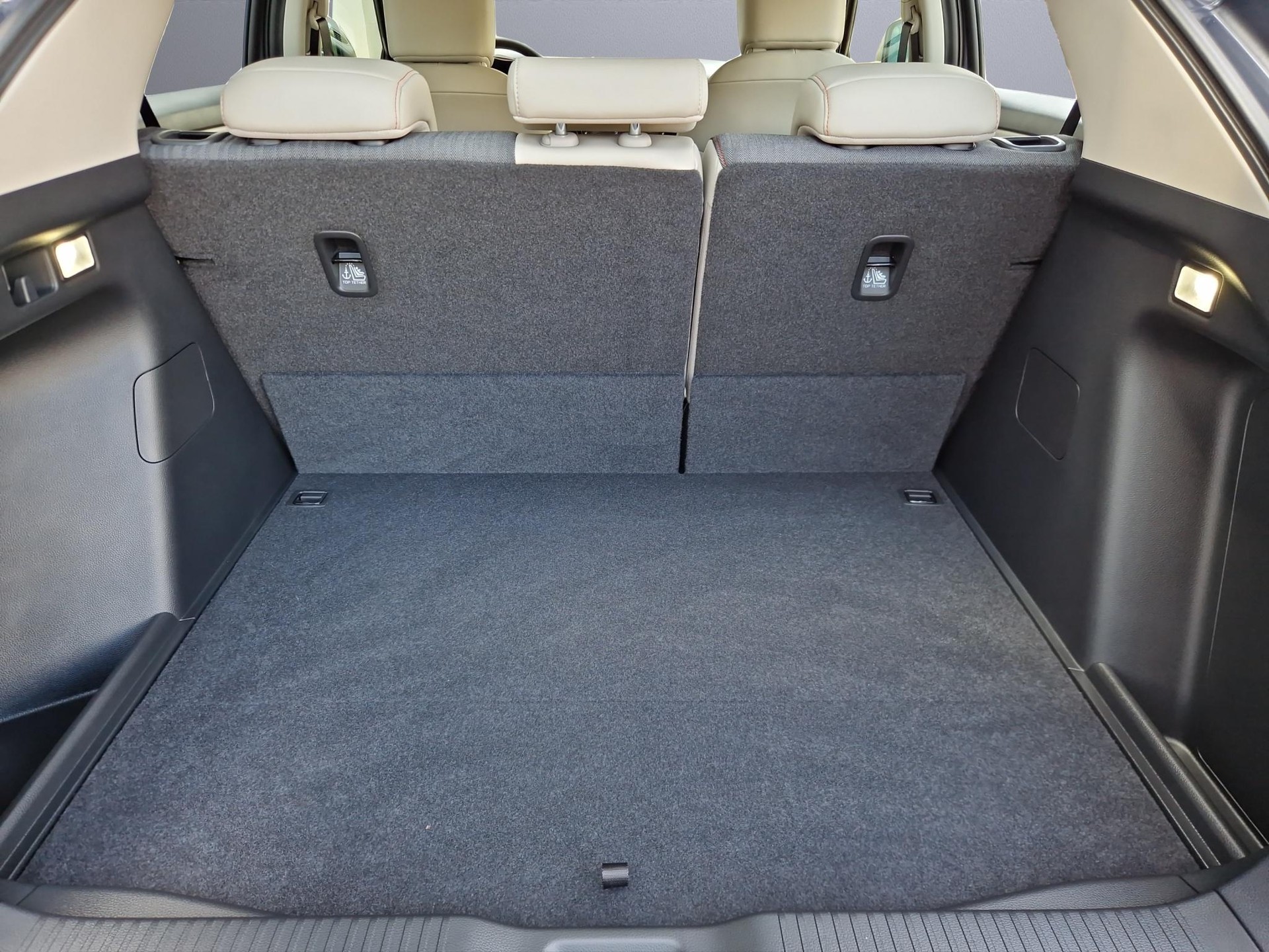 HONDA HR-V 1.5 i-MMD Advance Style-image-19