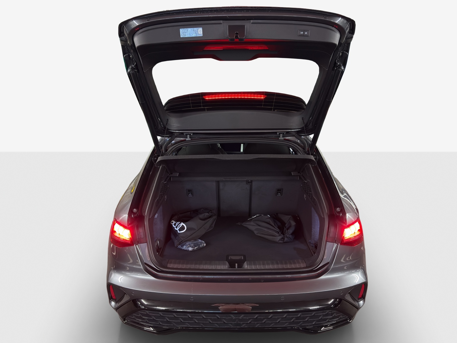 AUDI A3 Sportback 45 TFSI e S line Attraction S-tronic-image-12