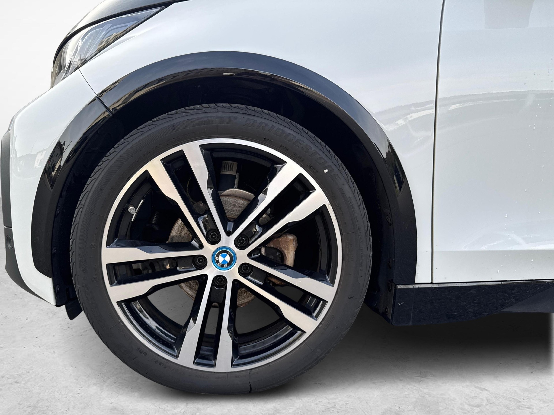 BMW i3 120 Ah-image-11