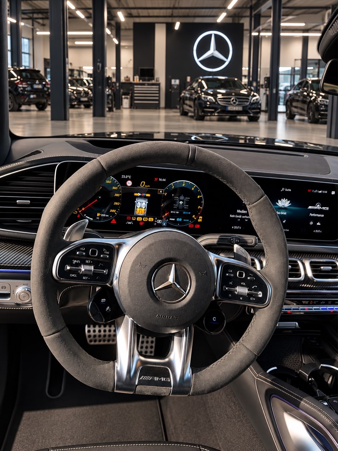 MERCEDES-BENZ Mercedes-Benz GLE 53 AMG 4Matic+ | CH | Burmester 3D | Massage | Carbon |-image-6