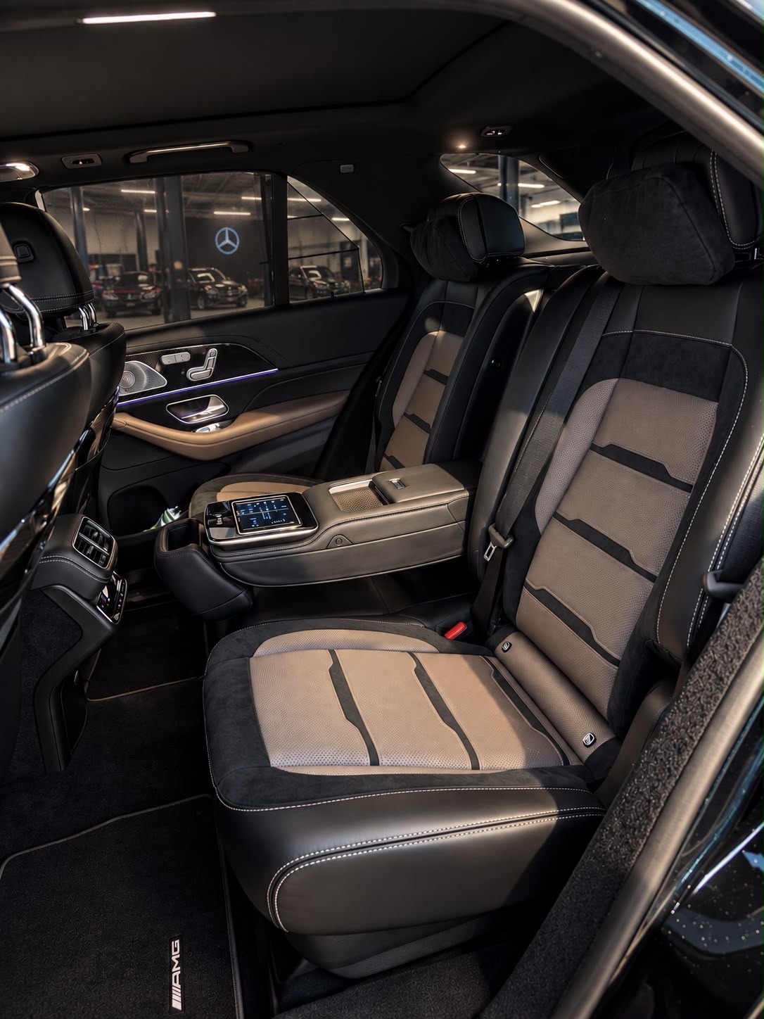 MERCEDES-BENZ Mercedes-Benz GLE 53 AMG 4Matic+ | CH | Burmester 3D | Massage | Carbon |-image-7
