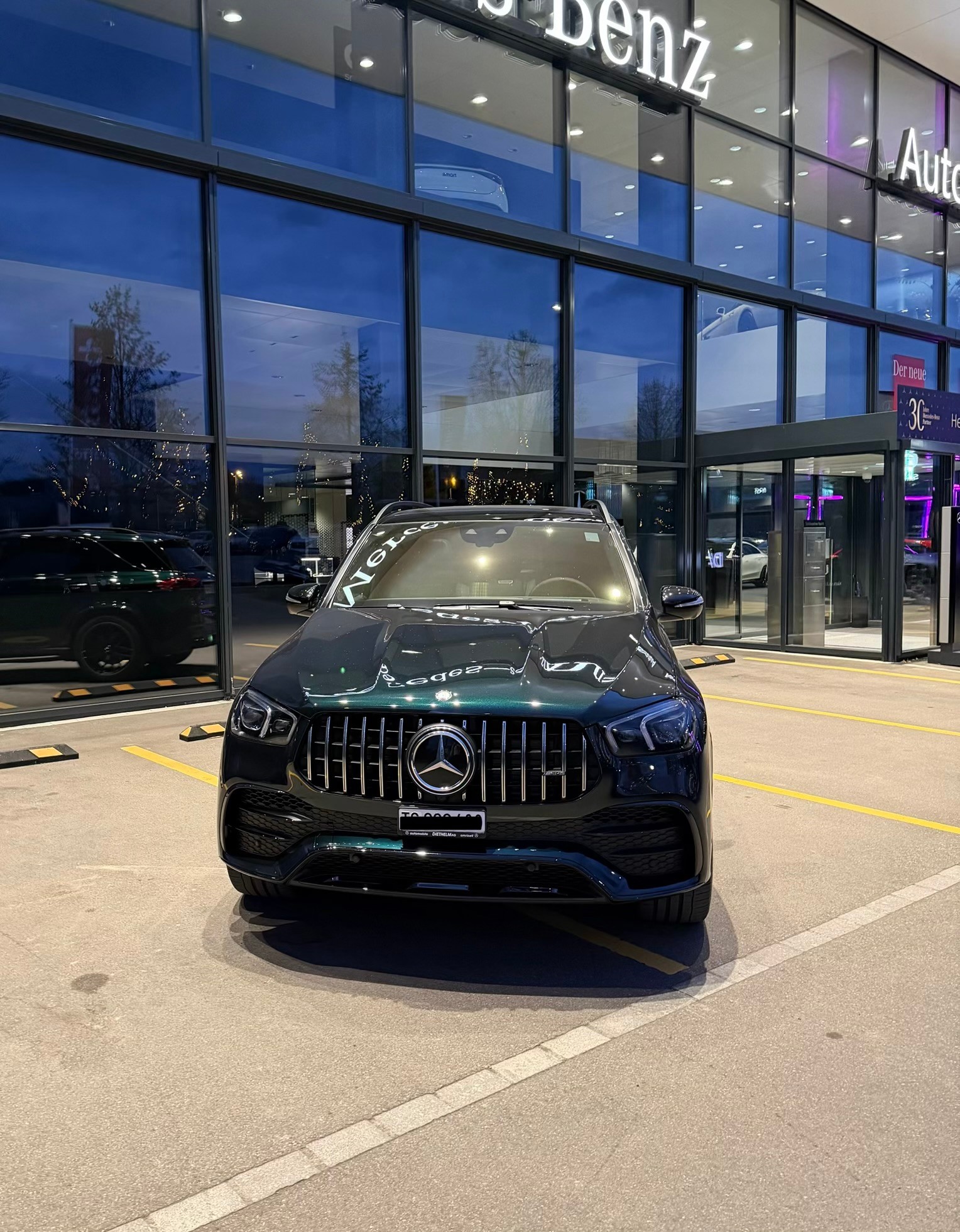 MERCEDES-BENZ GLE 53 AMG 4Matic+ 9G-Speedshift | CH | Burmester 3D | Massagesitze | Zierelemente Carbon-image-1