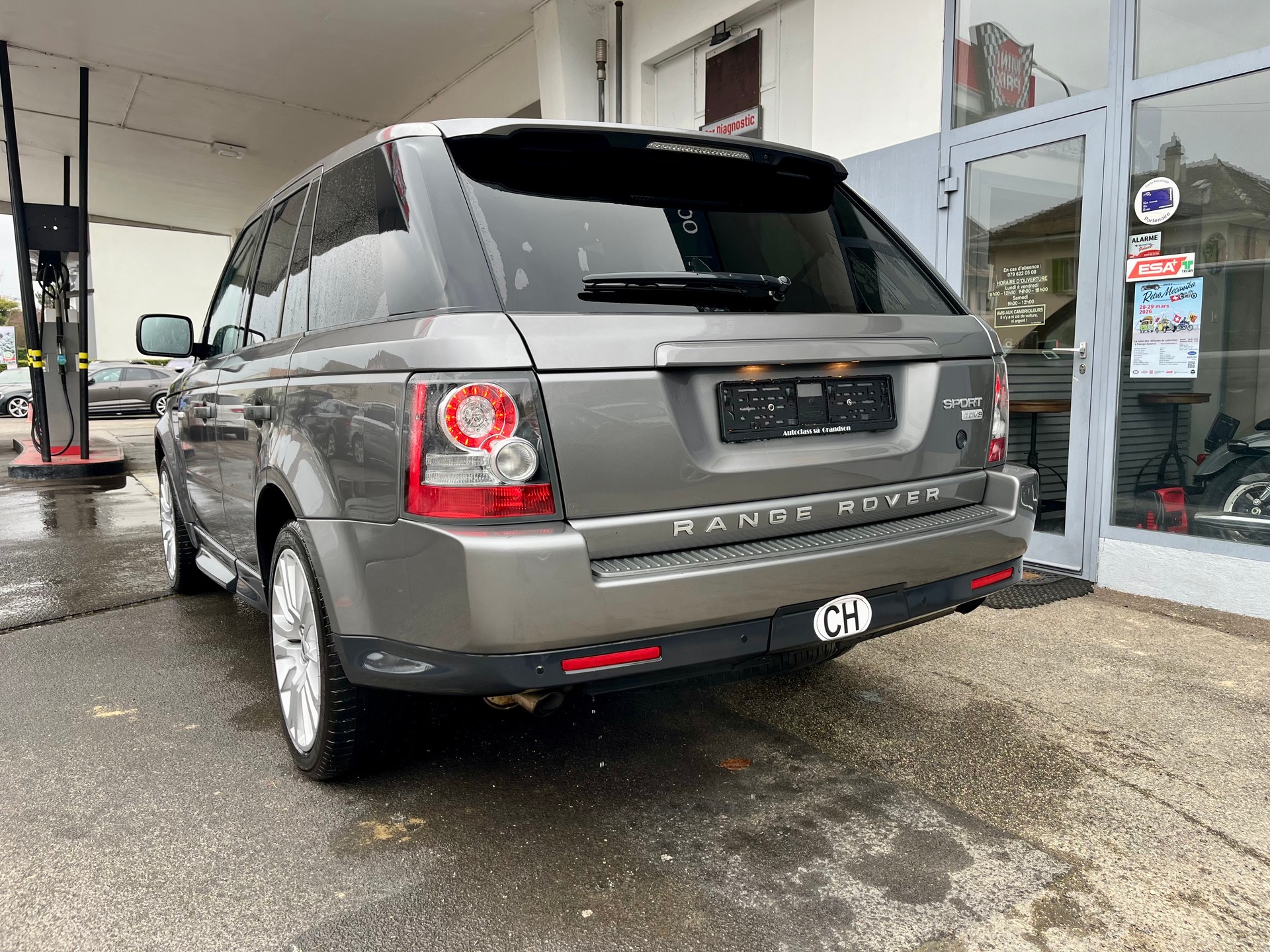 LAND ROVER Range Rover Sport 3.6 TDV8 HSE Automatic-image-2